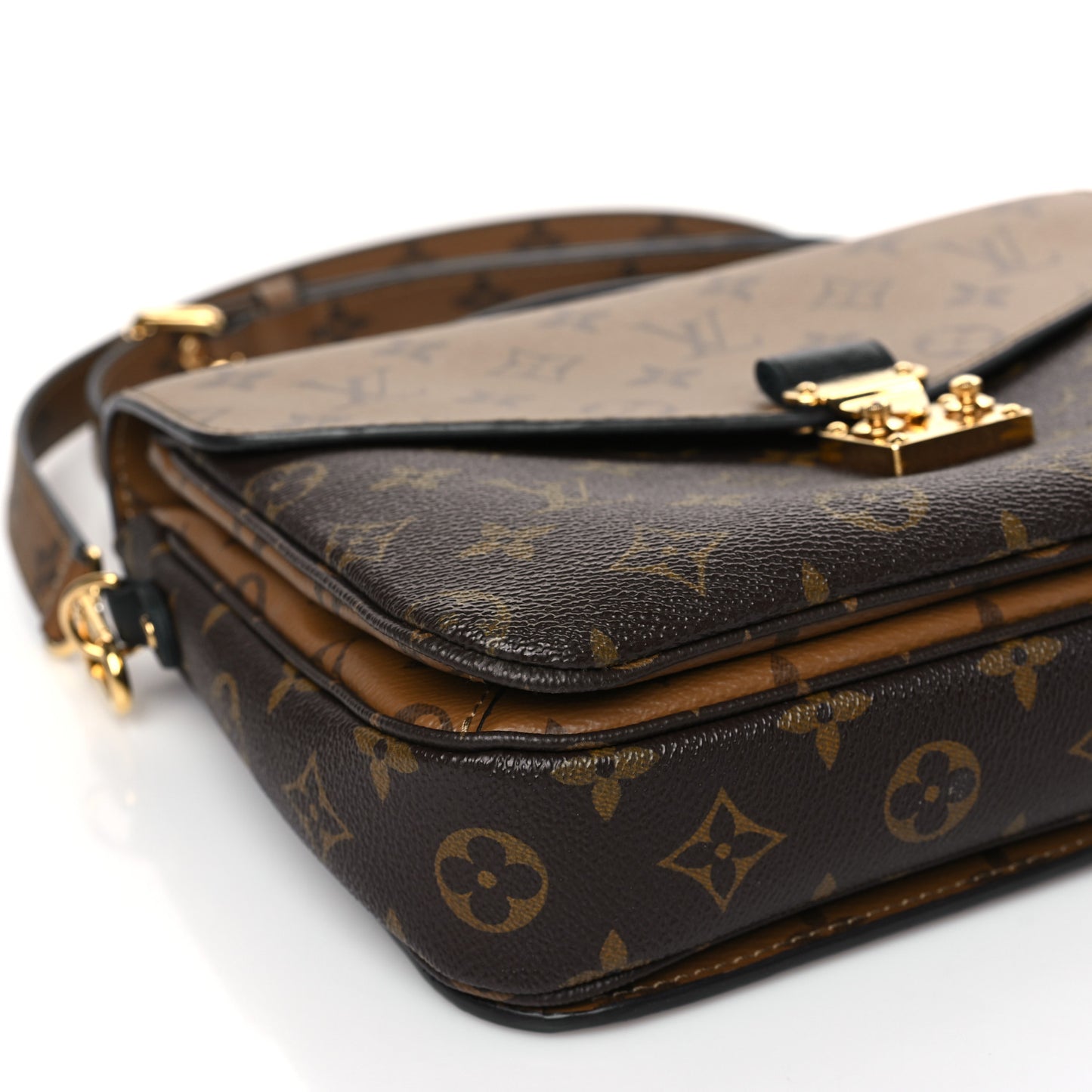 Reverse Monogram Pochette Metis