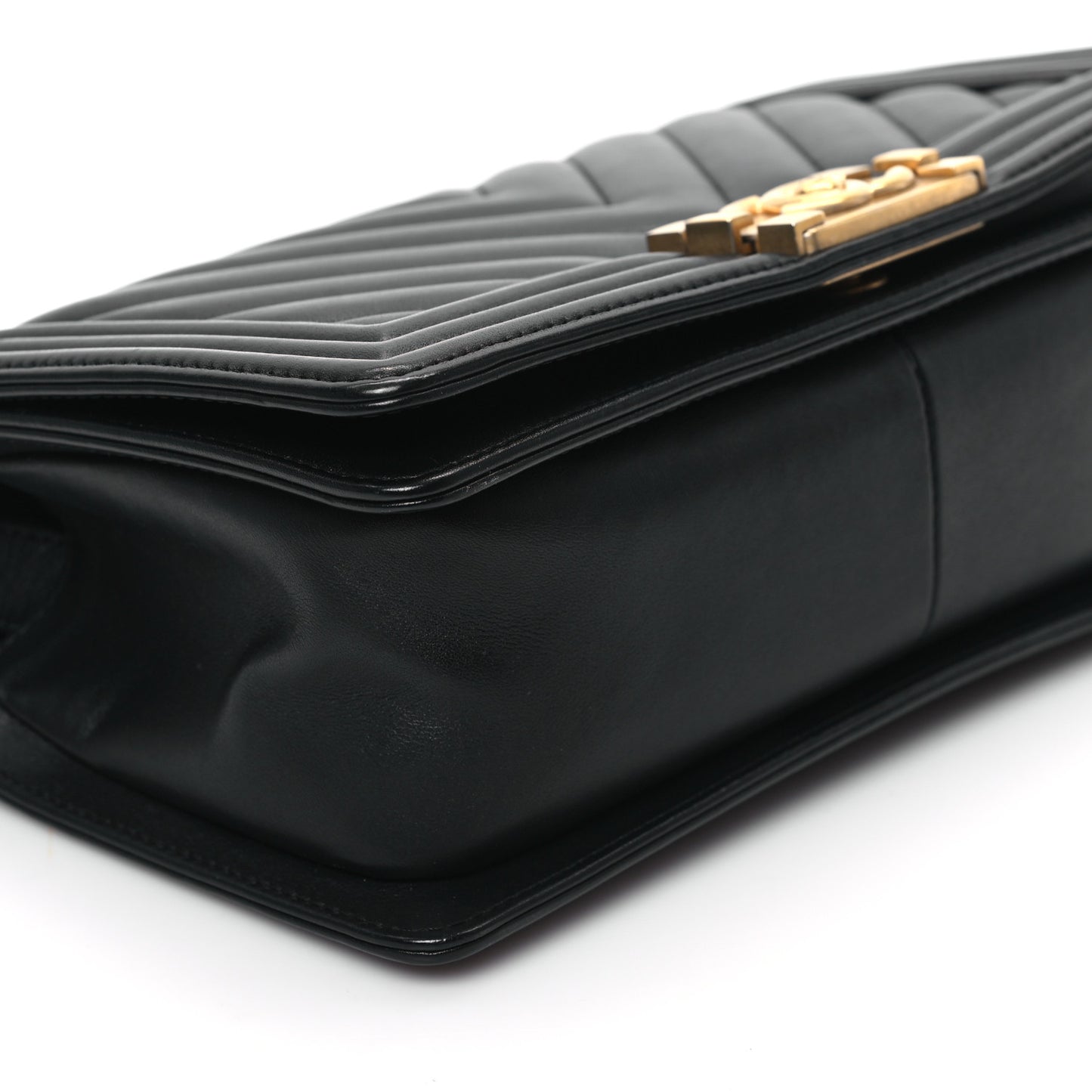 Calfskin Chevron Quilted Medium Boy Flap Black