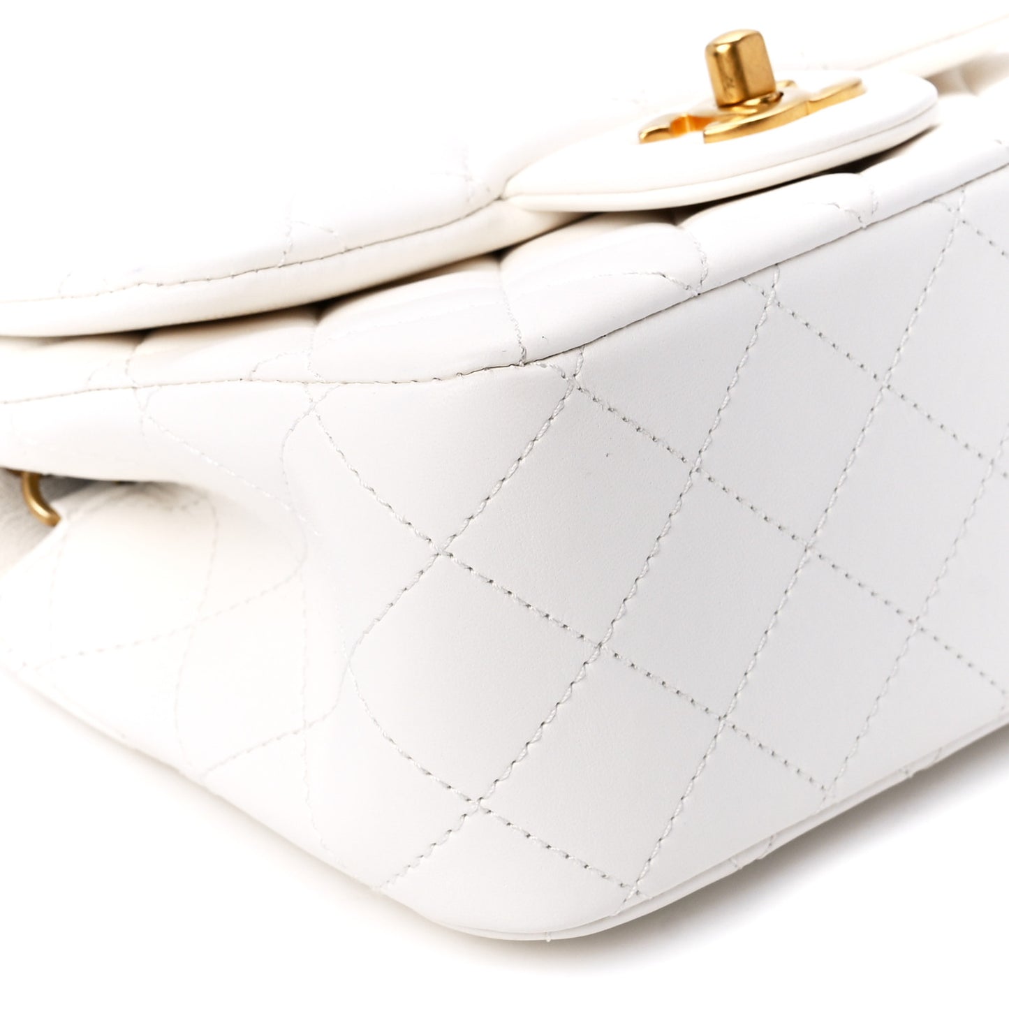 Lambskin Quilted Mini Pearl Crush Flap White