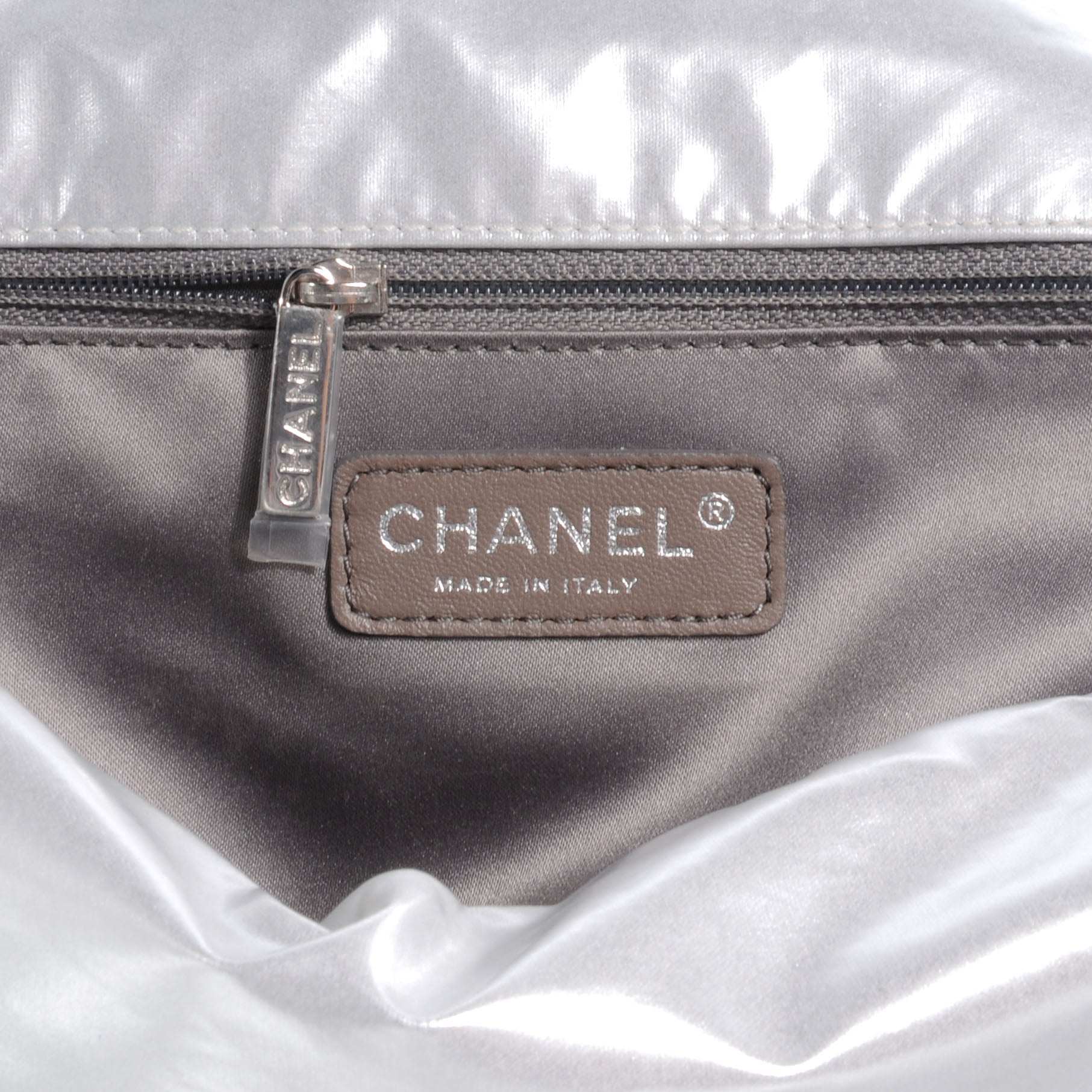 Chanel Vinyl Mohair Trimmed Accordion Arctic Polar Ice Flap Silver 6 of 7