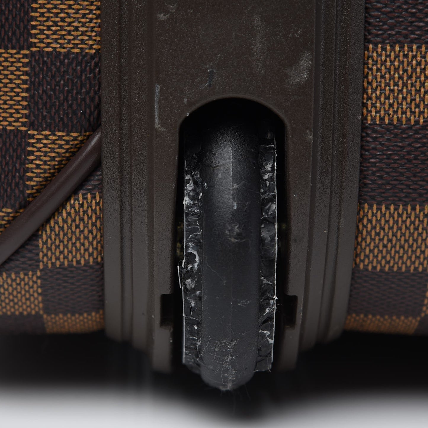 Damier Ebene Pegase 45