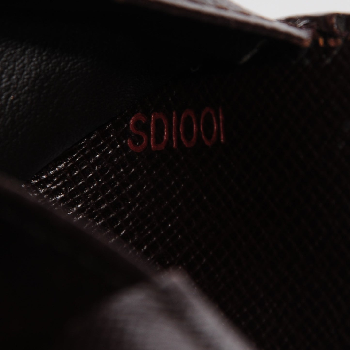 Damier Ebene Zippe Zipped Compact Wallet
