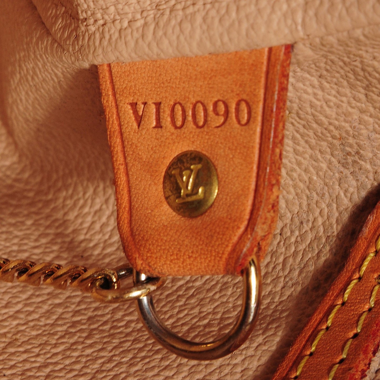 Monogram Petit Bucket 23