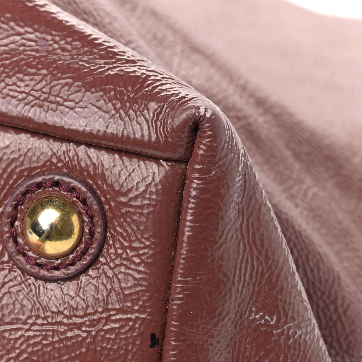 Textured Patent Medium Easy Sac Dark Red