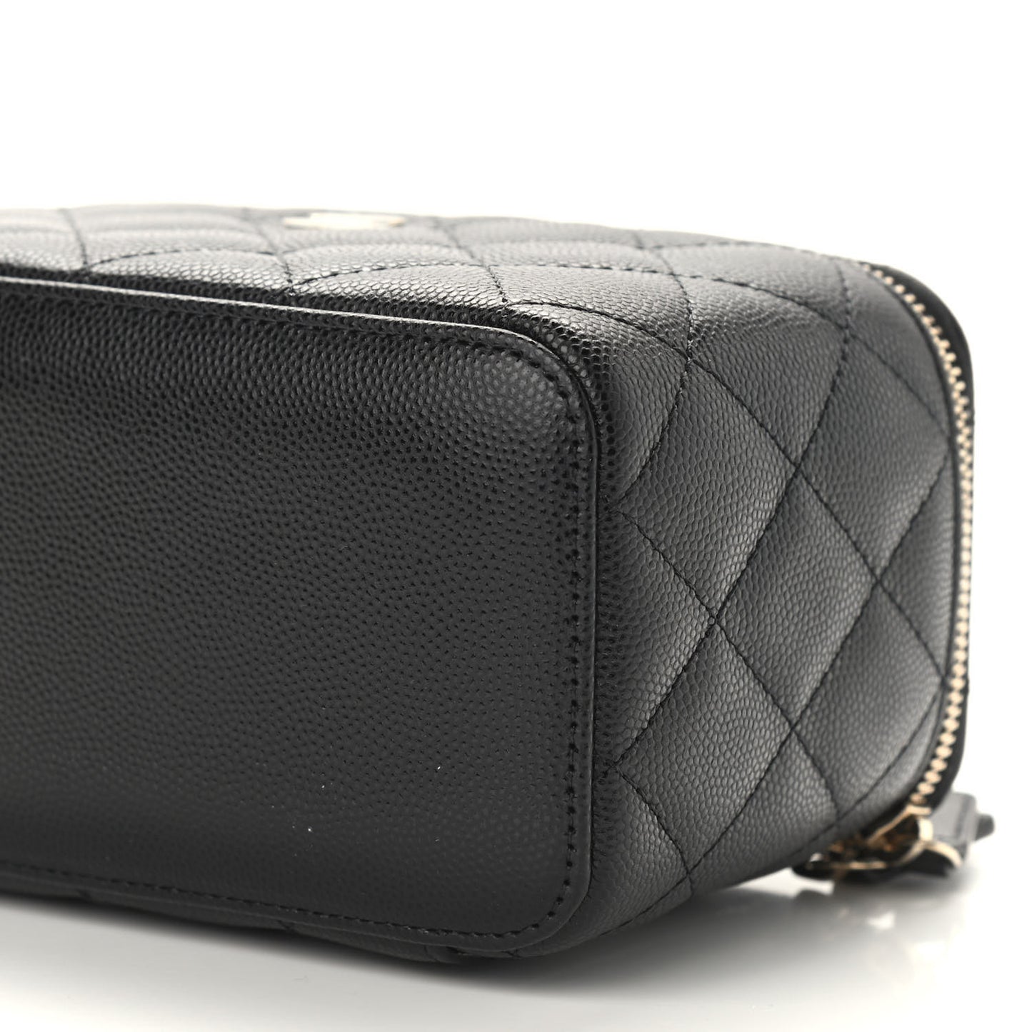 Caviar Quilted Small Vanity Case With Chain Black