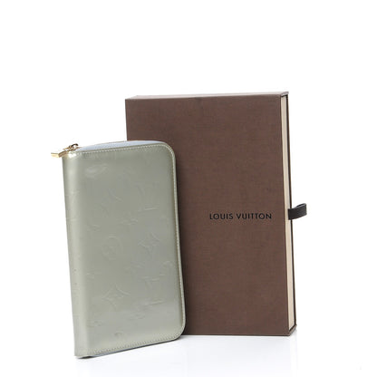 Louis Vuitton Vernis Broome Zip Wallet Gris 8 of 8