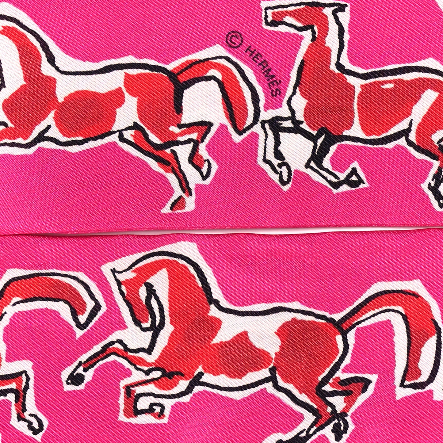 Silk Chevaux En Liberte Twilly Rose Indien Rouge White