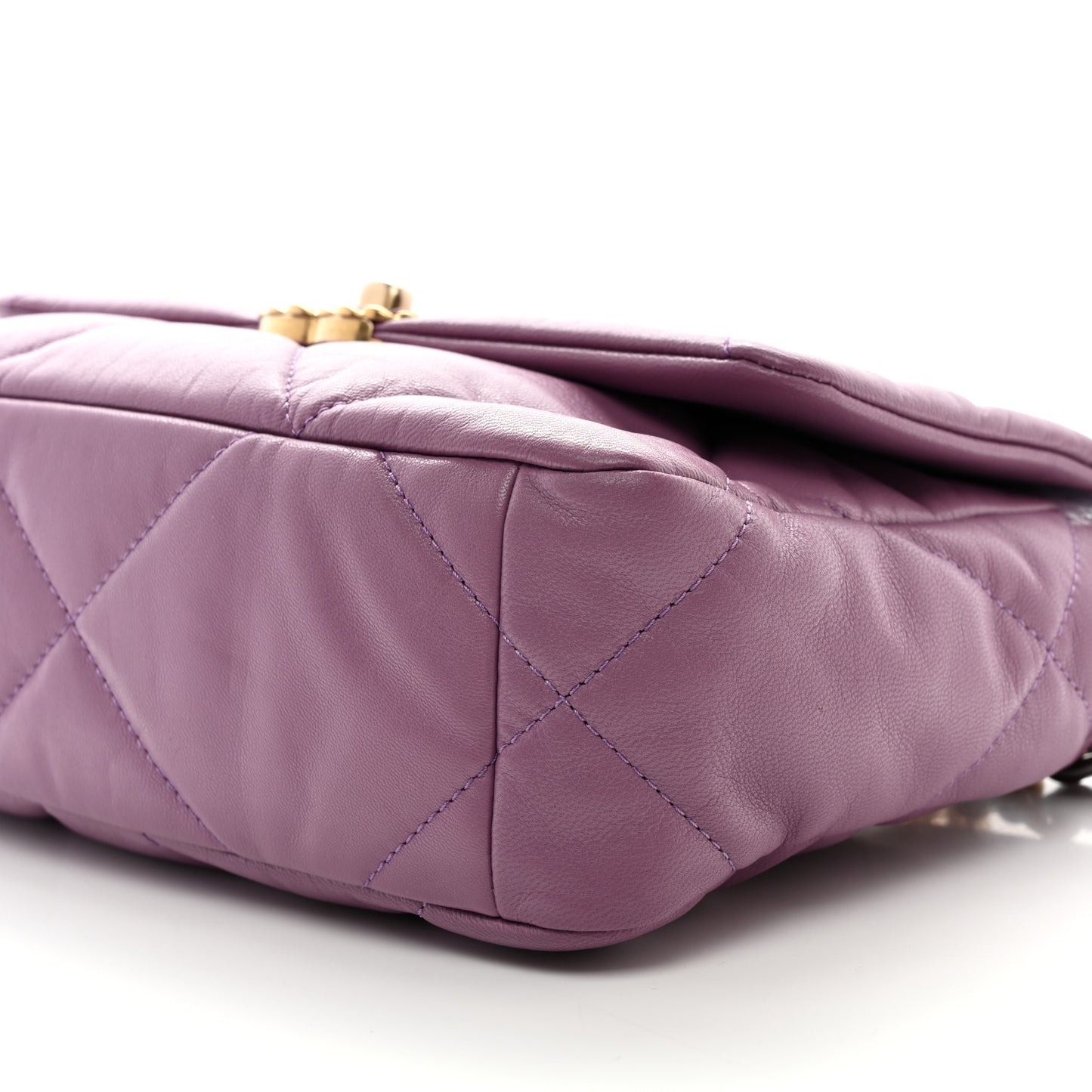 Goatskin Quilted Medium Chanel 19 Flap Violet Purple
