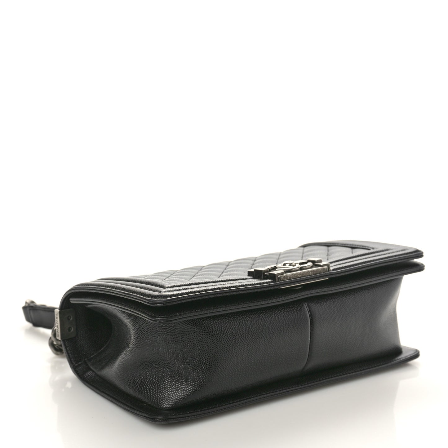 Caviar Quilted Medium Boy Flap Black