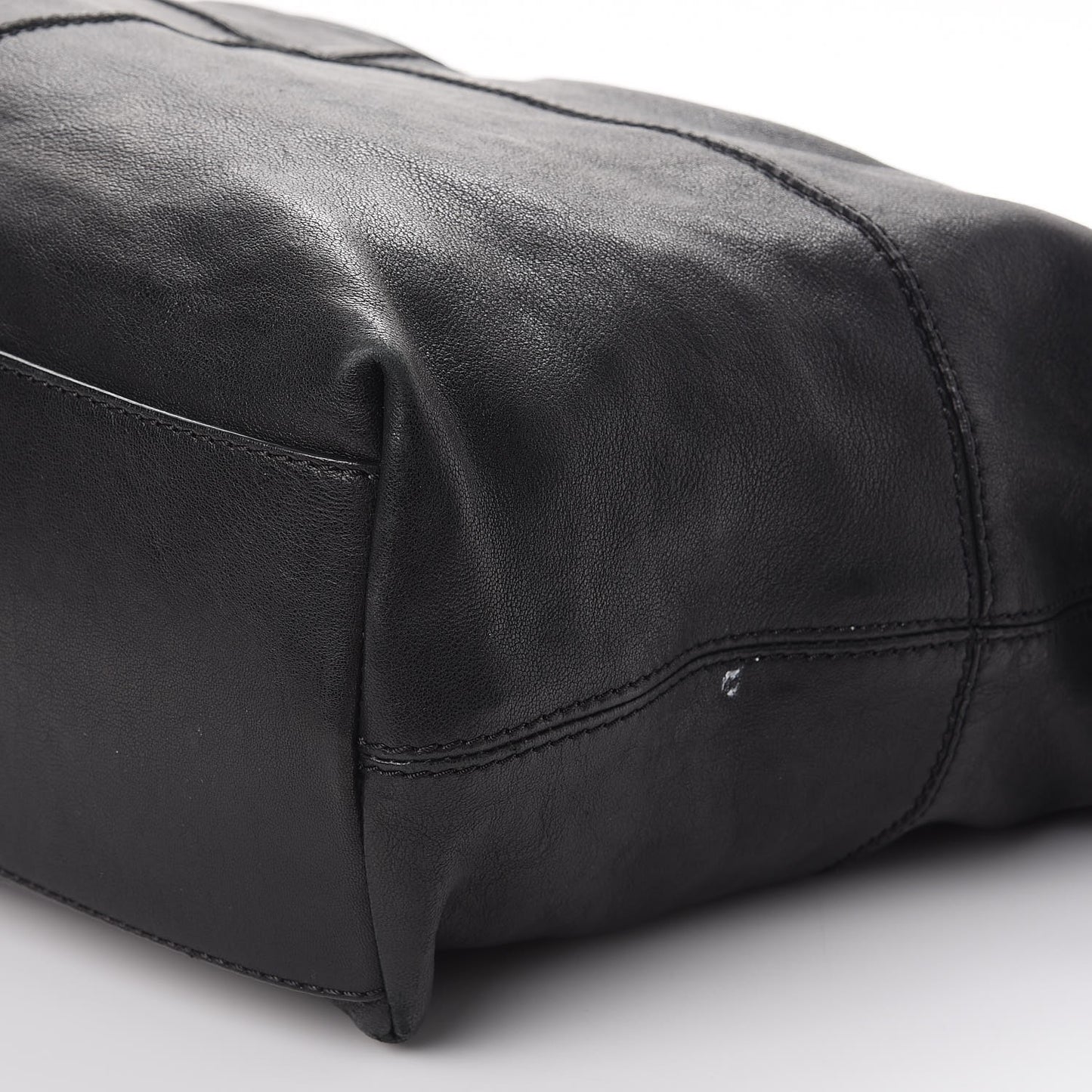 Lambskin Medium Nightingale Black