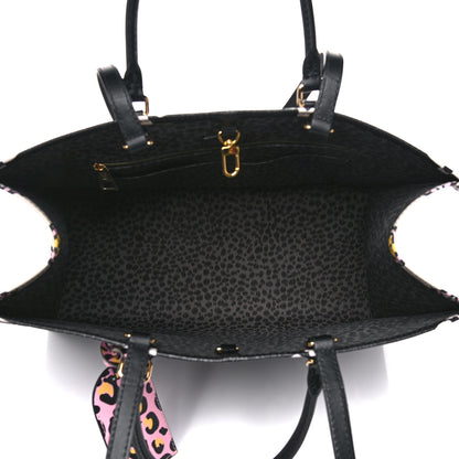 Louis Vuitton Monogram Giant Wild At Heart Onthego GM Black 5 of 9