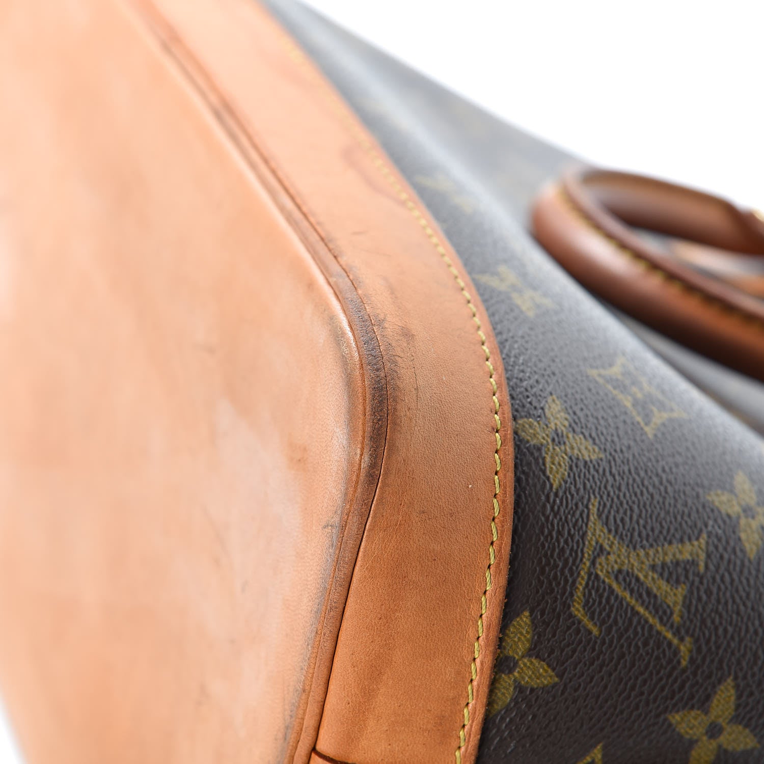Louis Vuitton Monogram Alma PM 9 of 15