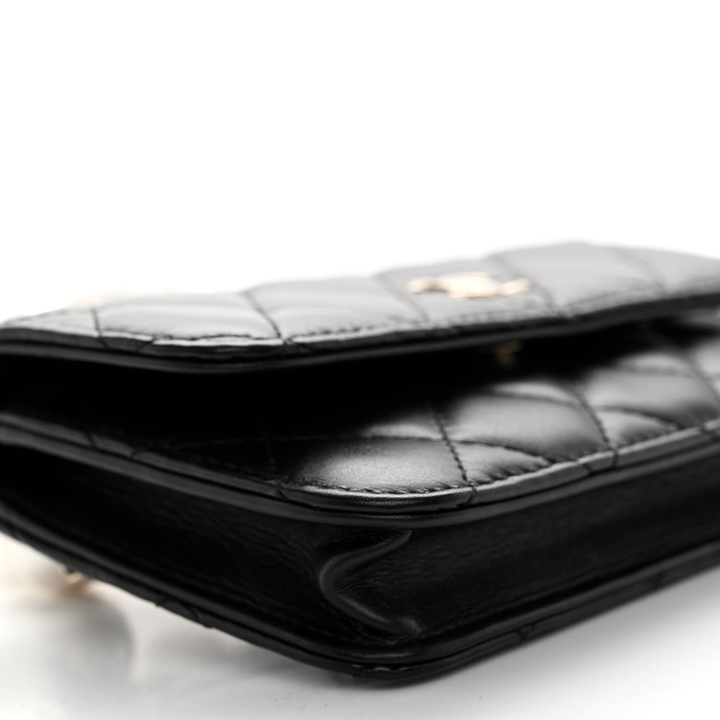 Calfskin Quilted Maxi Pearls Clutch With Chain Black