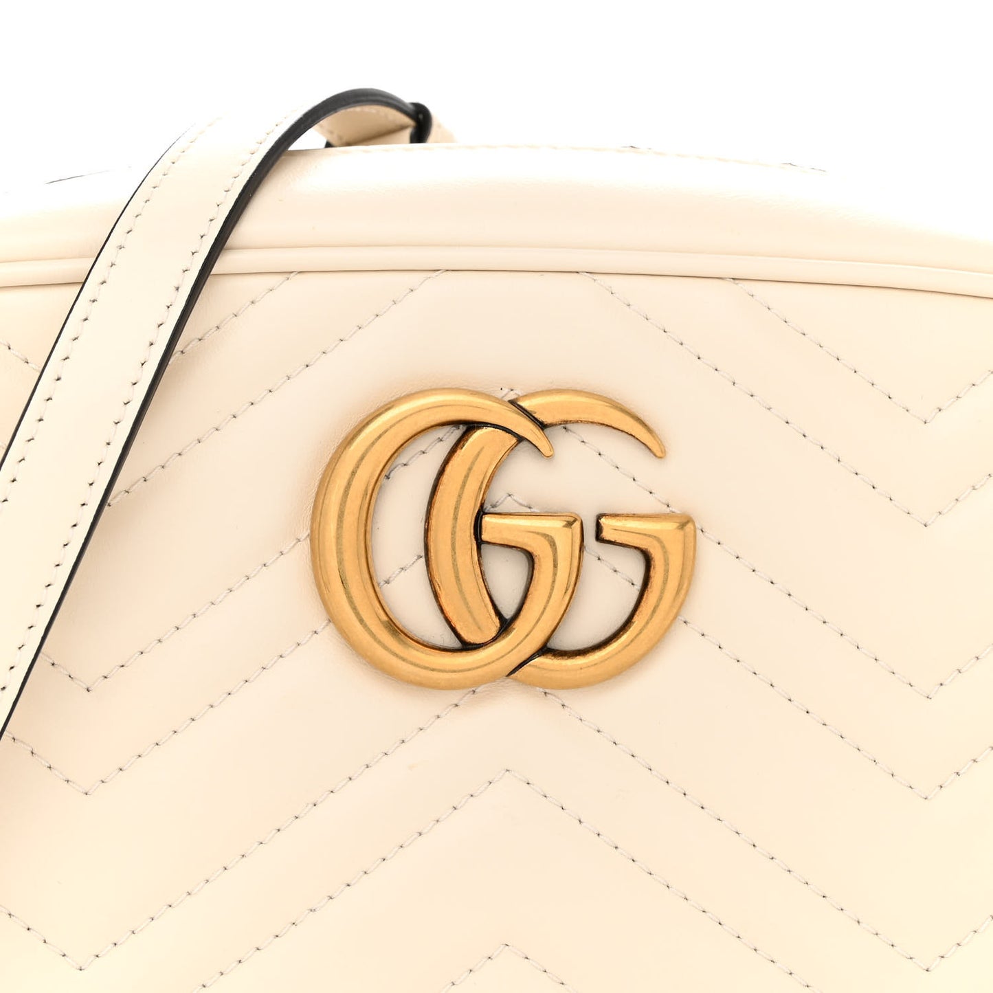 Calfskin Matelasse Small GG Marmont Chain Shoulder Bag White