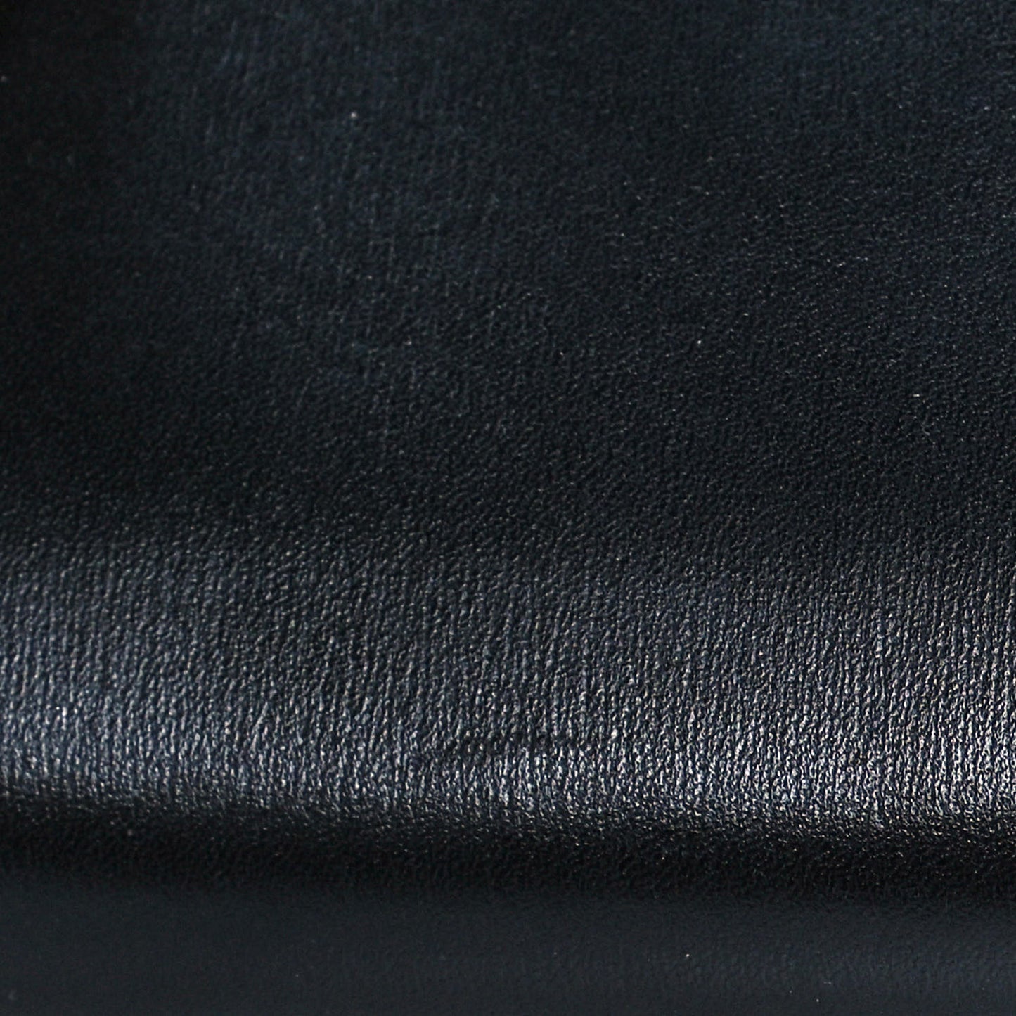 Box Calfskin MM Brillant Clouds Satchel Black Ciel