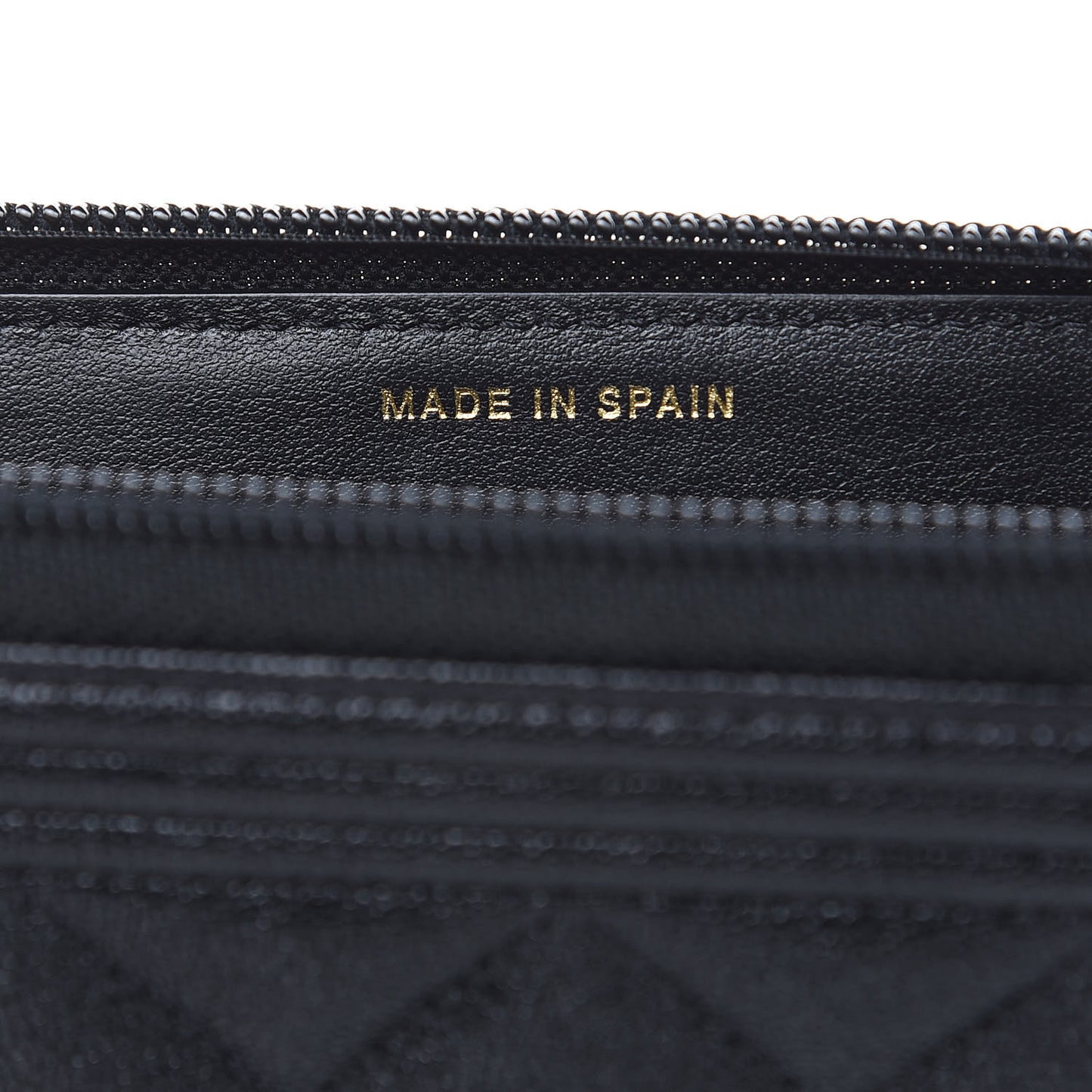 Caviar Quilted Small Boy Zip Around Wallet Black