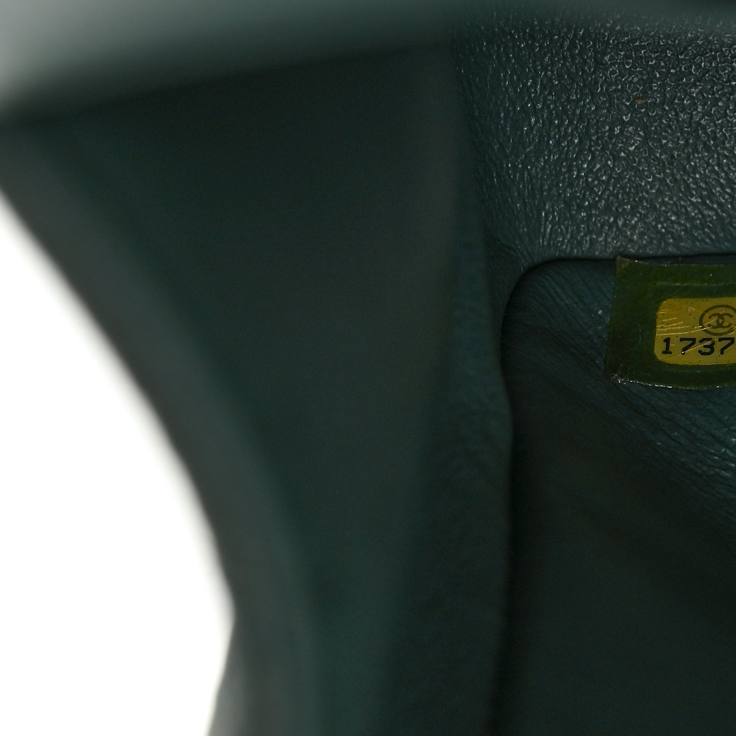 Iridescent Caviar Quilted Jumbo Double Flap Green