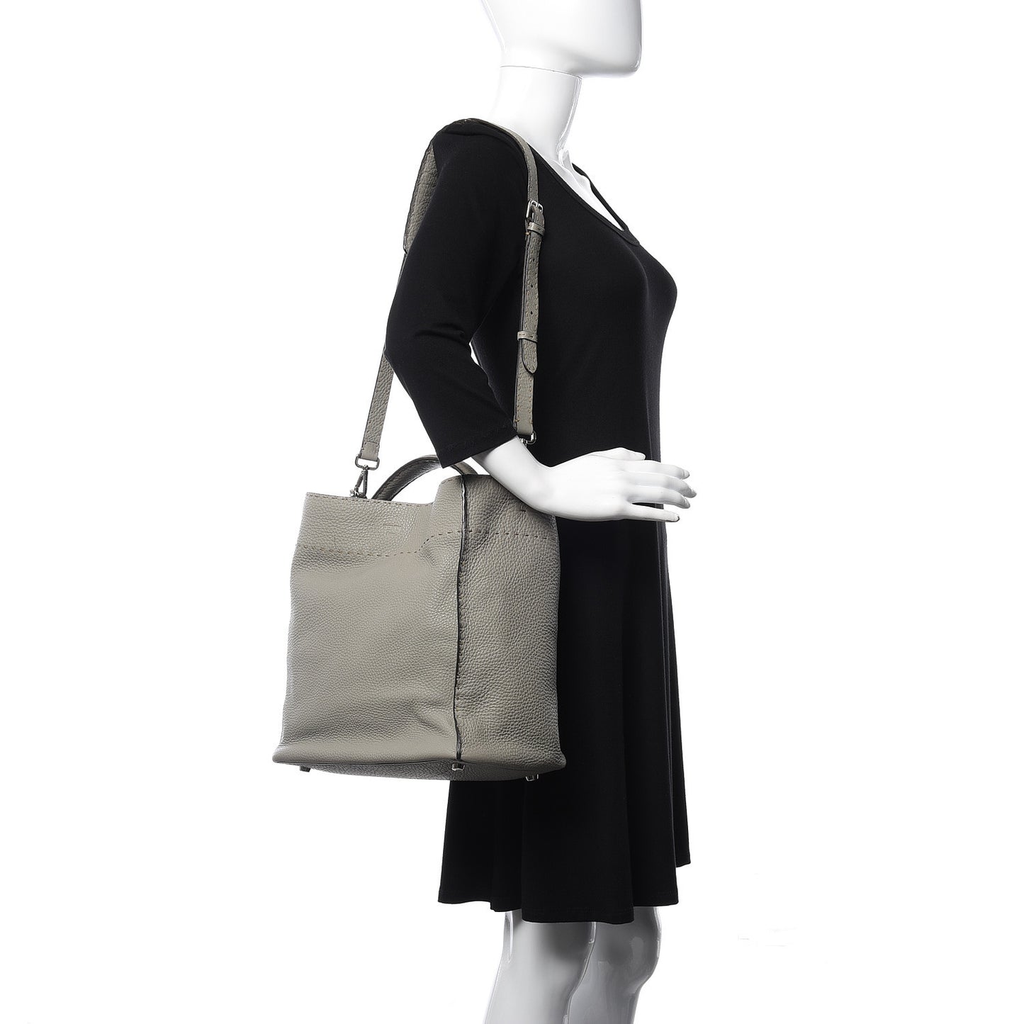 Cuoio Romano Selleria Large Anna Bucket Bag Grigio
