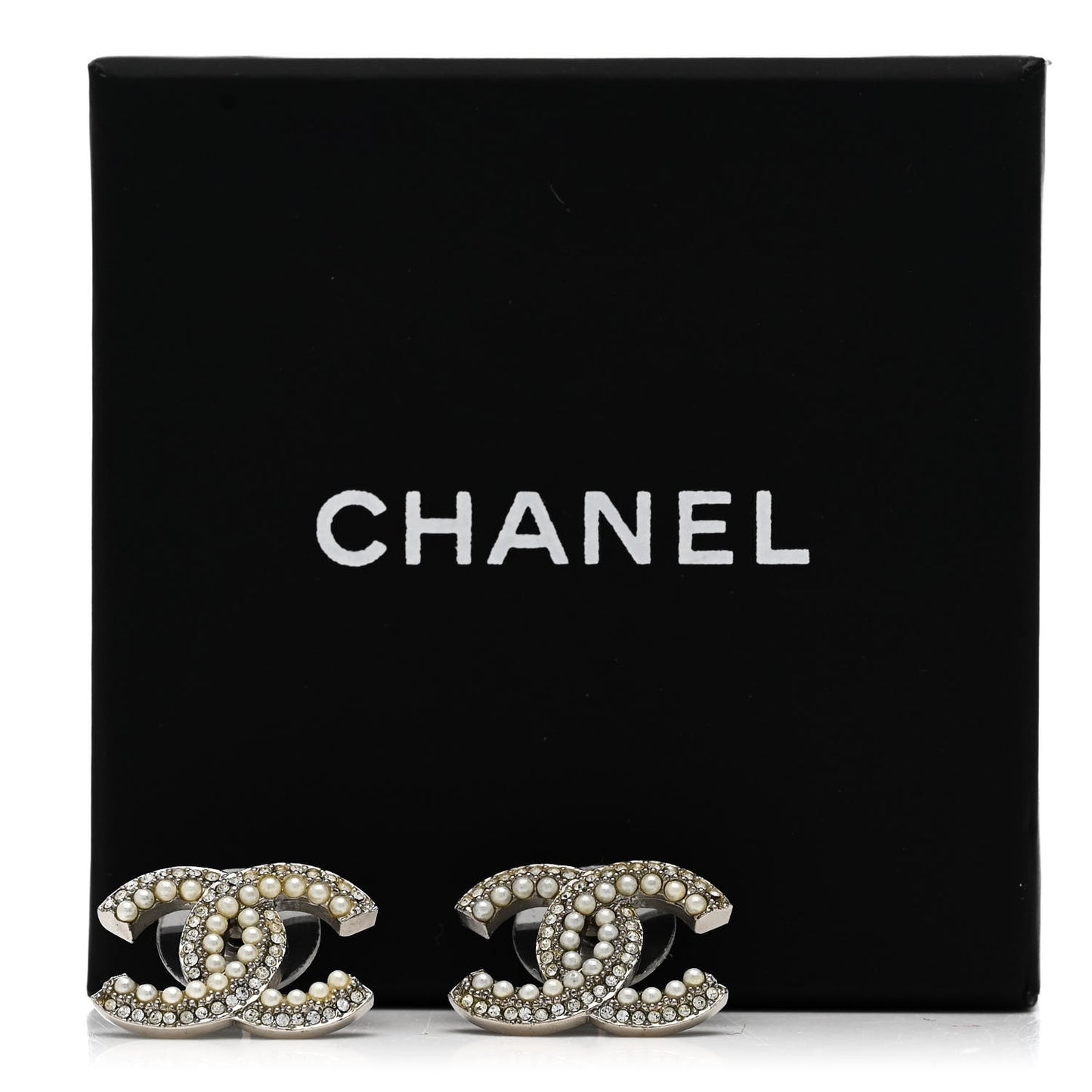 Pearl Crystal CC Snow Palace Earrings Silver