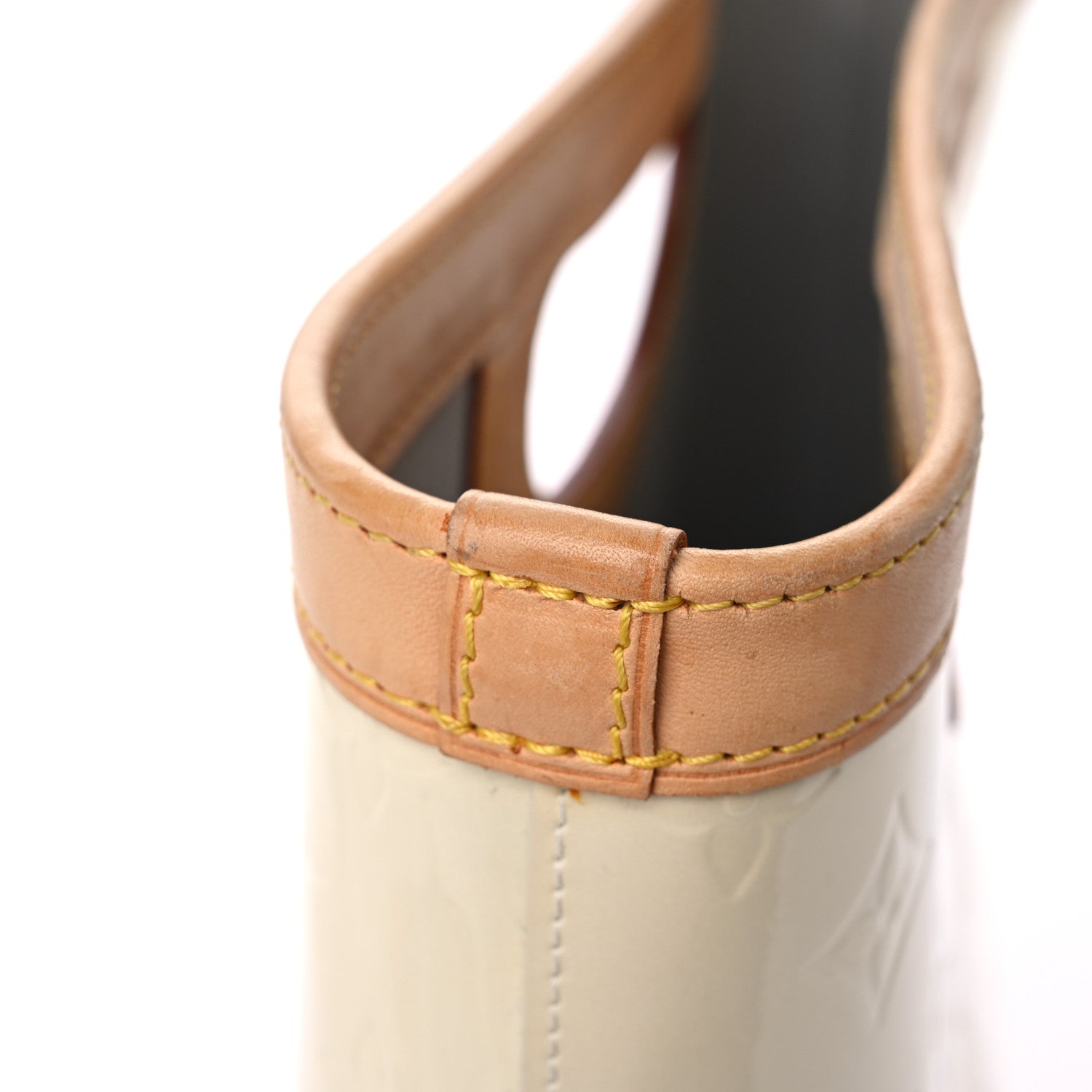 Louis Vuitton Vernis Stillwood Vertical Perle 19 of 20