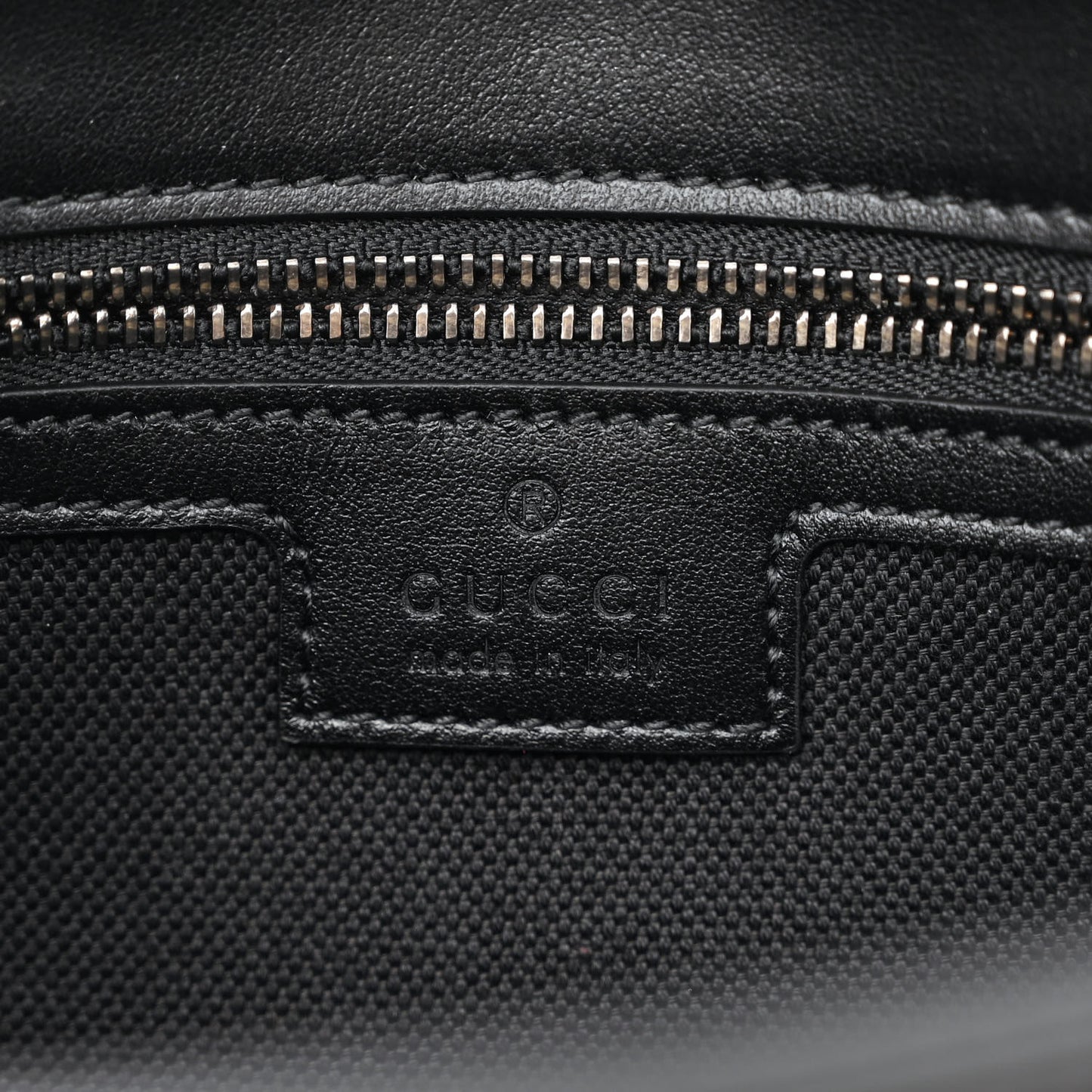 Calfskin Matelasse Monochrome Small GG Marmont Shoulder Bag Black