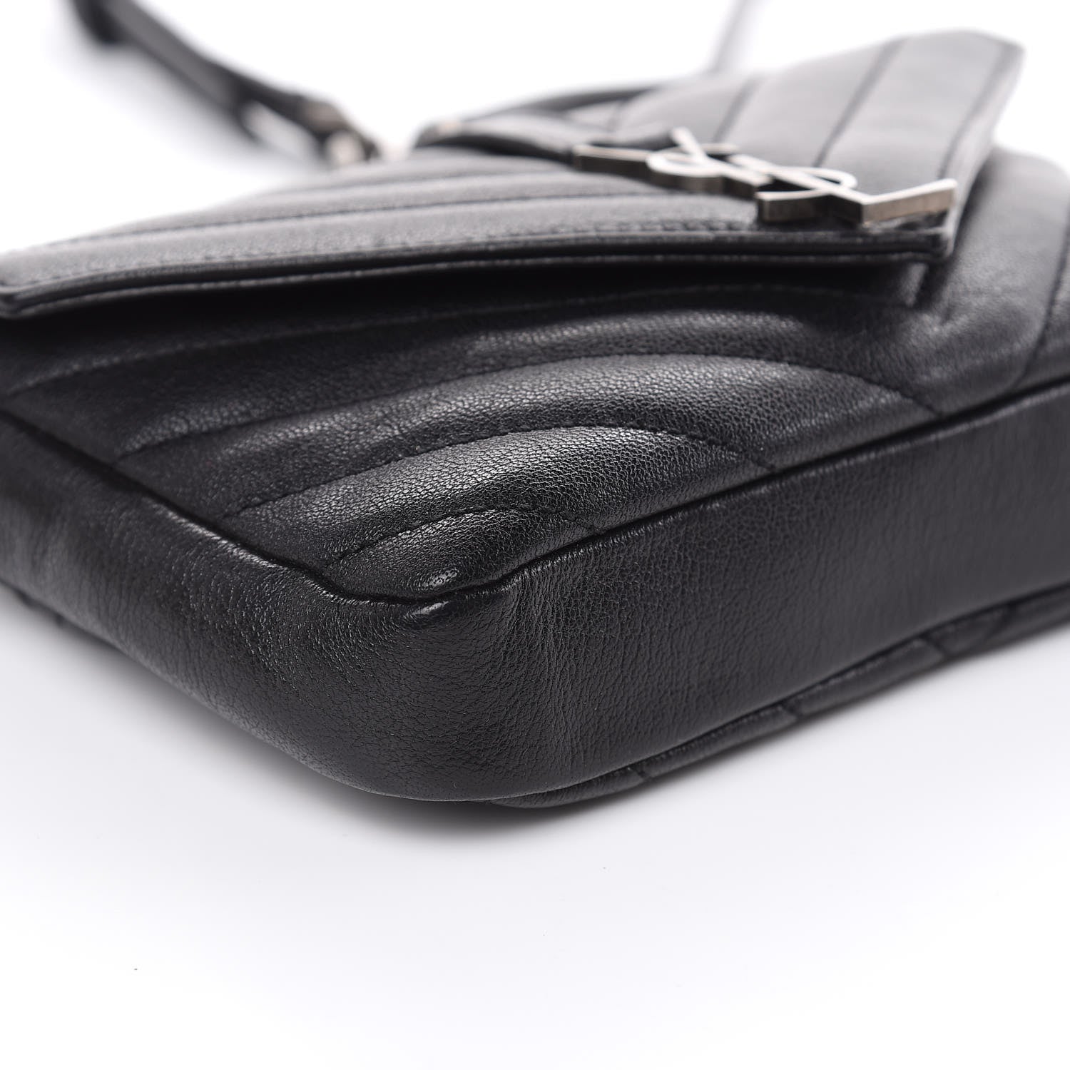 Saint Laurent Sheepskin Matelasse Chevron Monogram College Chain Wallet Black 9 of 12
