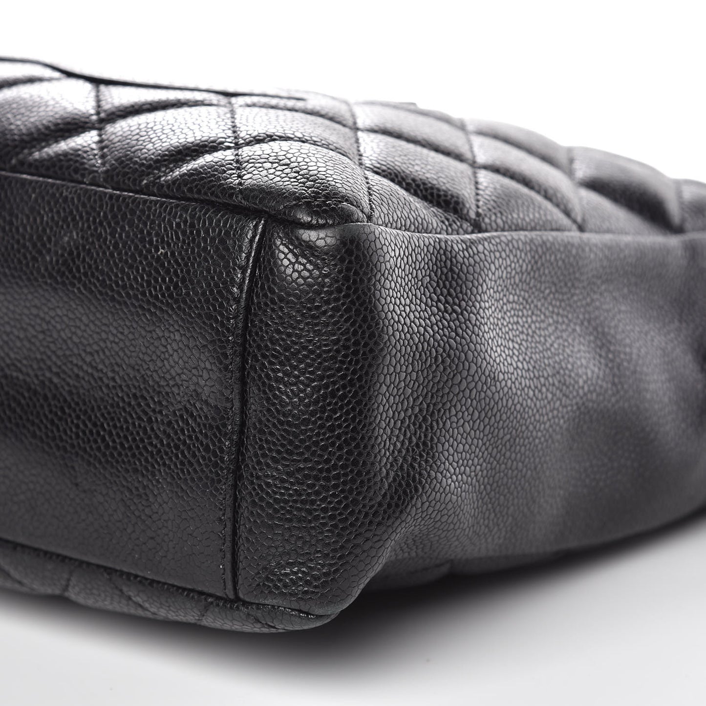 Caviar Quilted Petit Shopping Tote PST Black