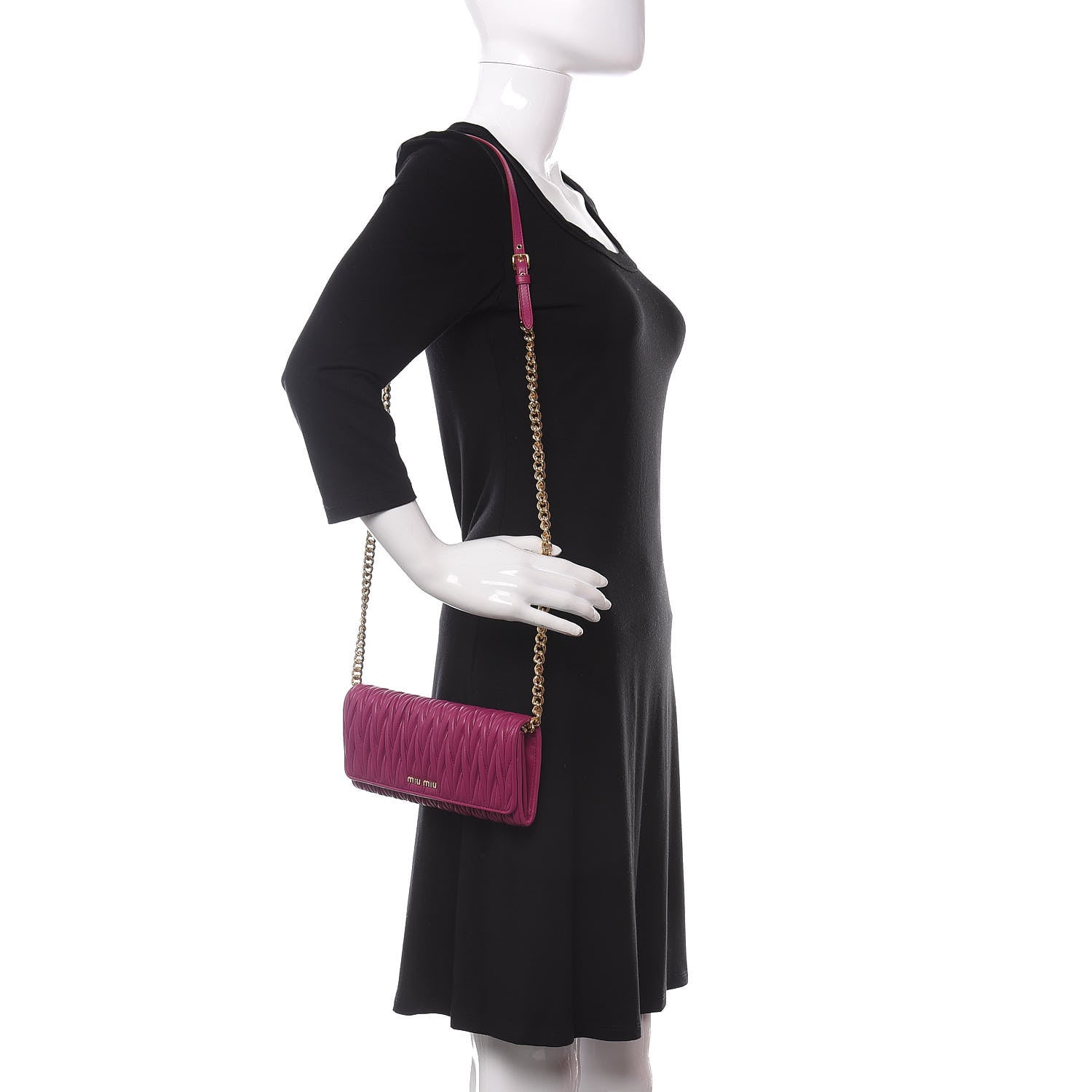 Miu Miu Nappa Matelasse Wallet On Chain Fuxia 2 of 9