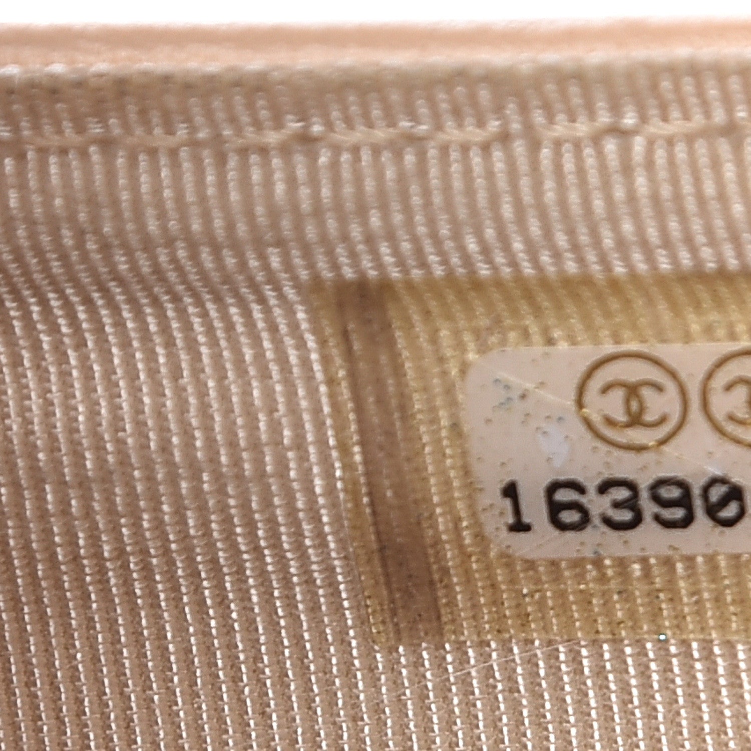 Chanel Caviar Quilted Zipped Pocket Wallet Beige 8 of 21