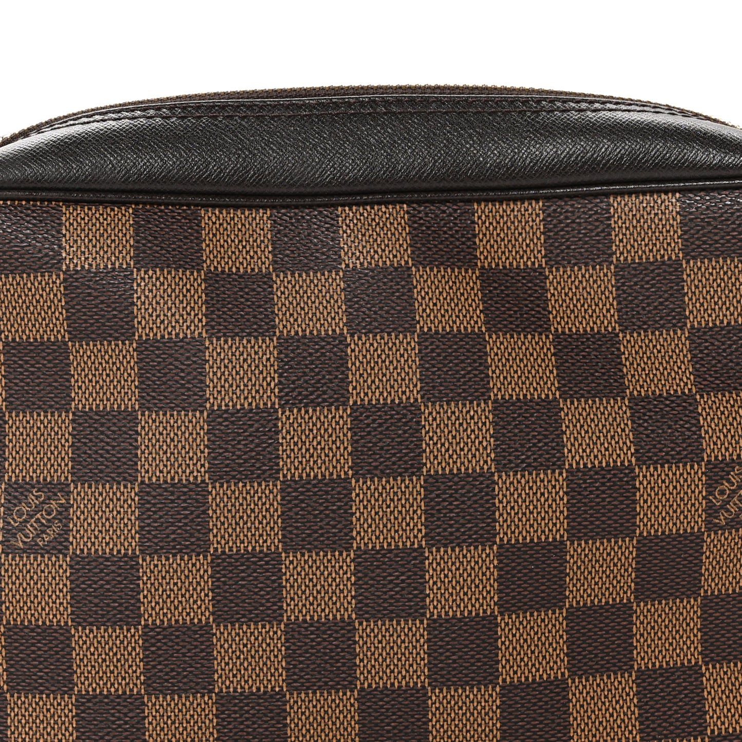 Damier Ebene Trousse Toilette 28