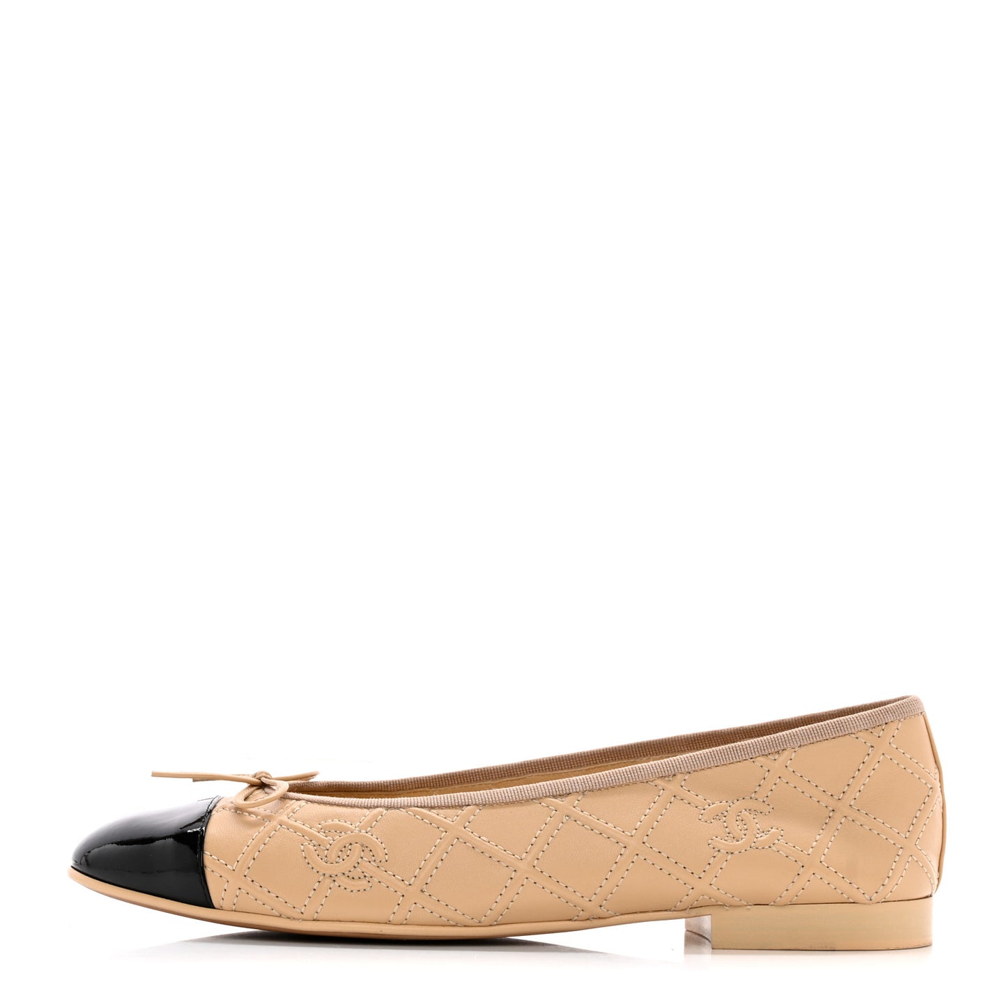 Lambskin Patent Double Stitched CC Cap Toe Ballerina Flats 40.5 Ivory Black