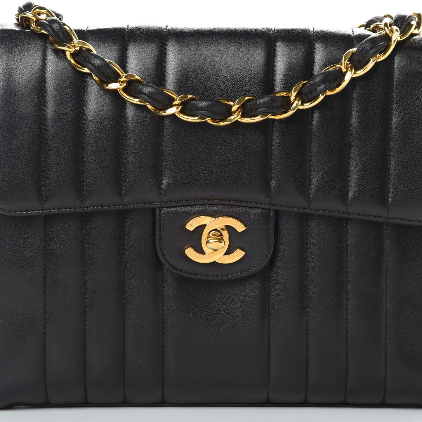 Lambskin Vertical Quilt Jumbo Single Flap Black