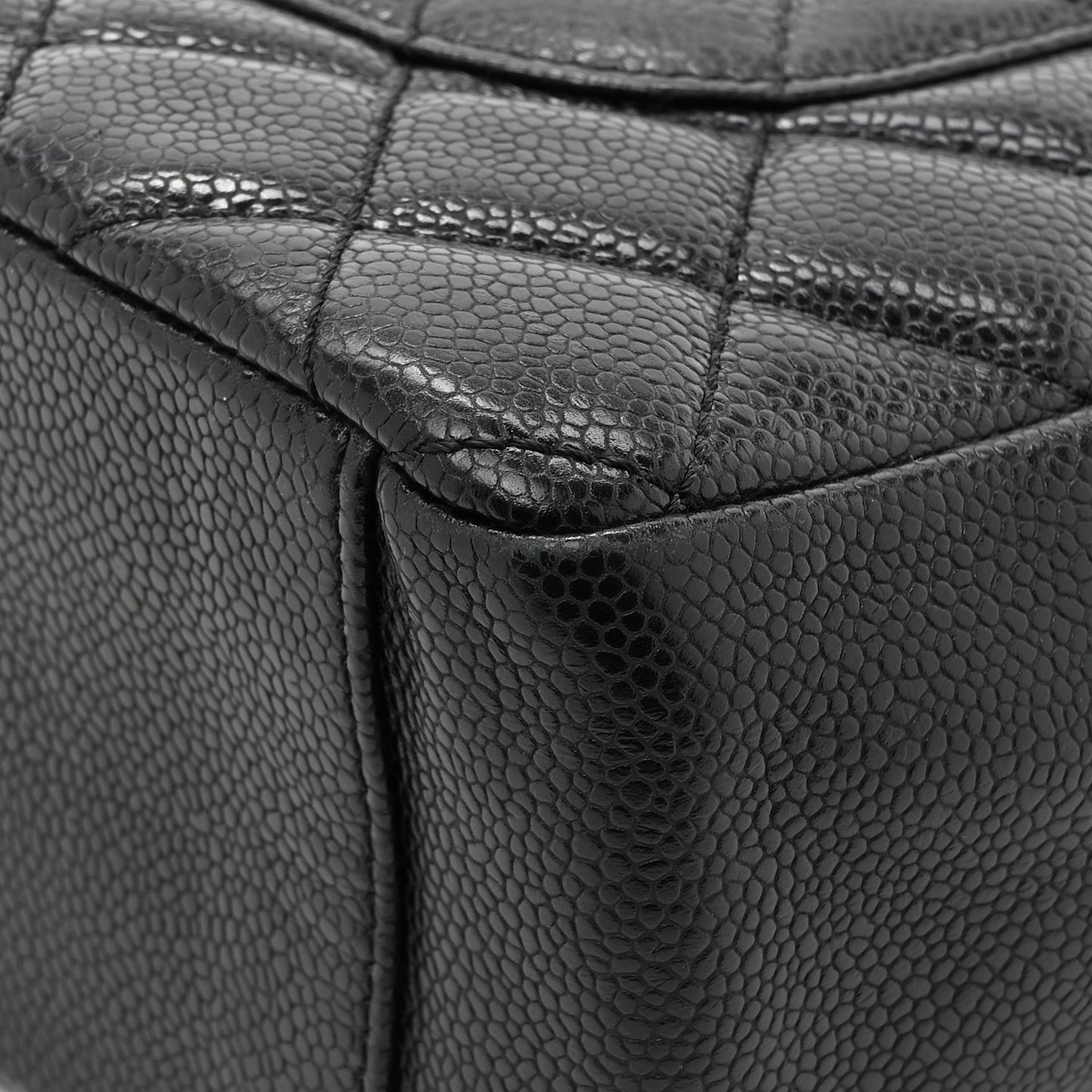 Caviar Quilted Petit Shopping Tote PST Black