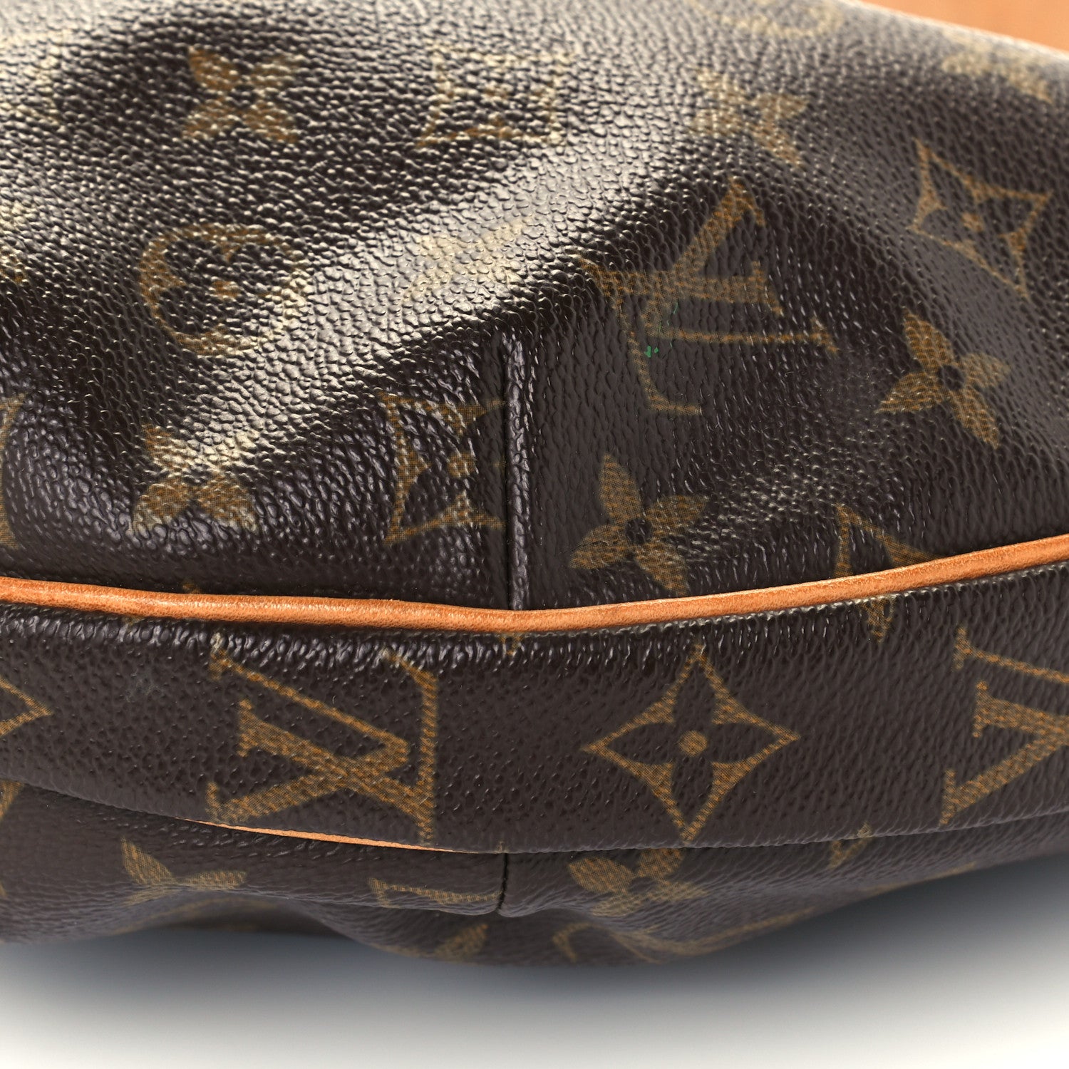 Louis Vuitton Monogram Croissant MM 9 of 10