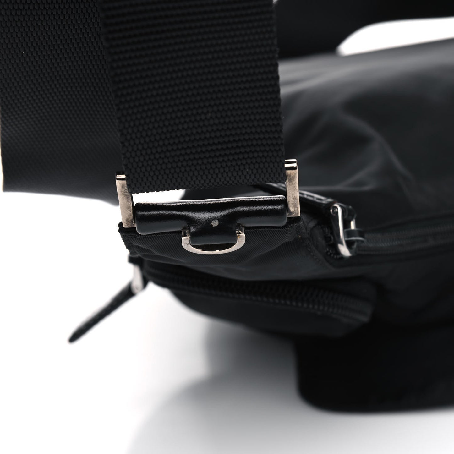 Nylon Tessuto Vela Messenger Bag Black