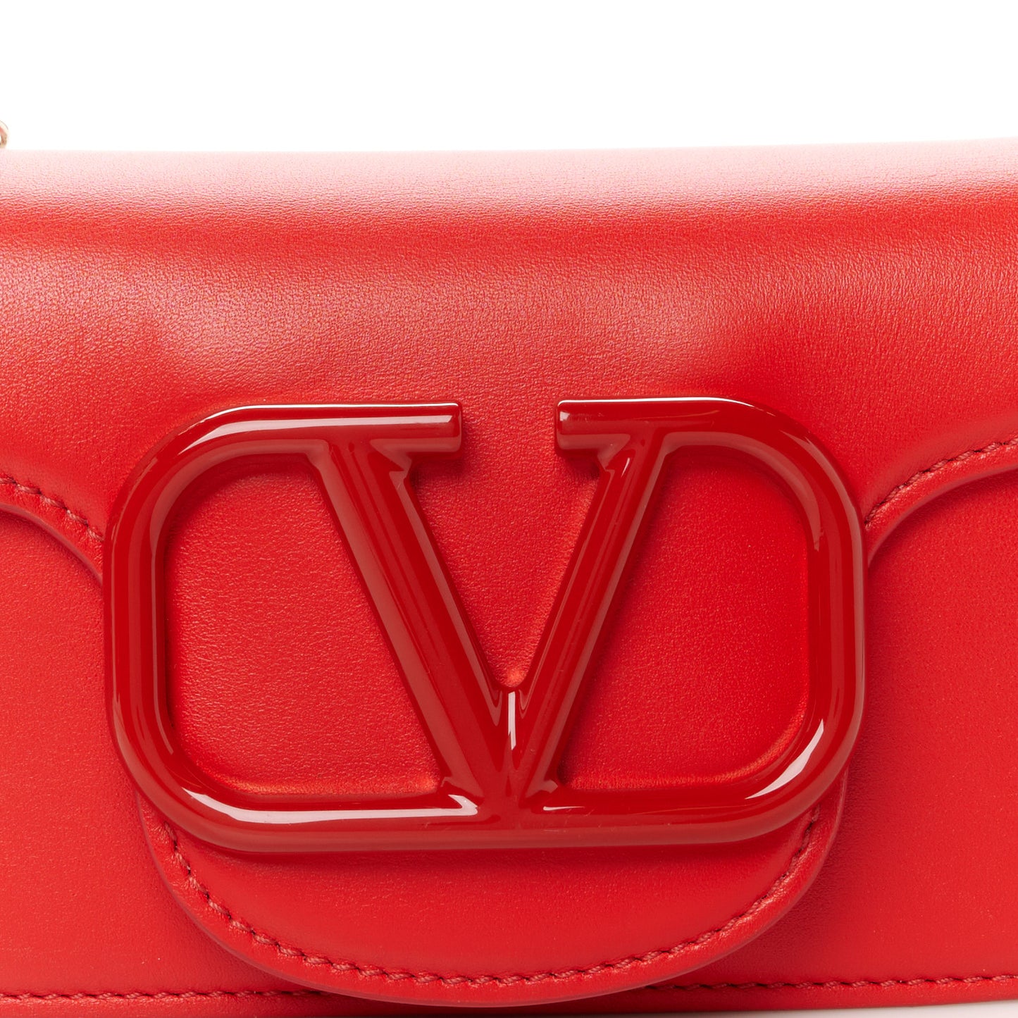 Calfskin Enamel Vlogo Small Loco Shoulder Bag Rouge Pur