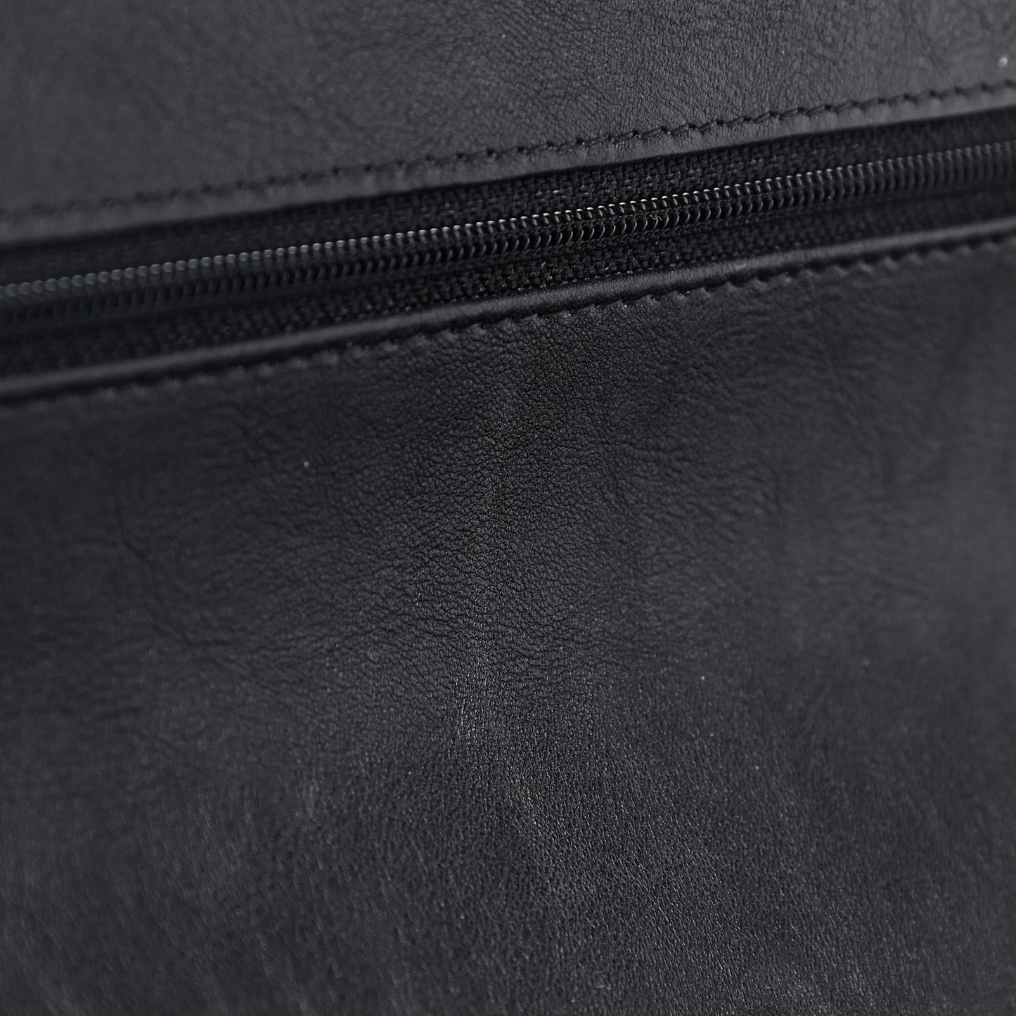 Crumpled Calfskin Quilted Jumbo Double Flap So Black