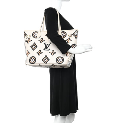Louis Vuitton Monogram Giant Wild at Heart Neverfull MM Creme 2 of 10