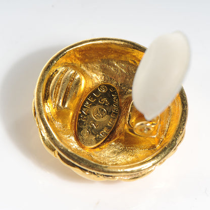 Chanel Metal Quilted CC Round Clip On Earrings Gold 3 of 4