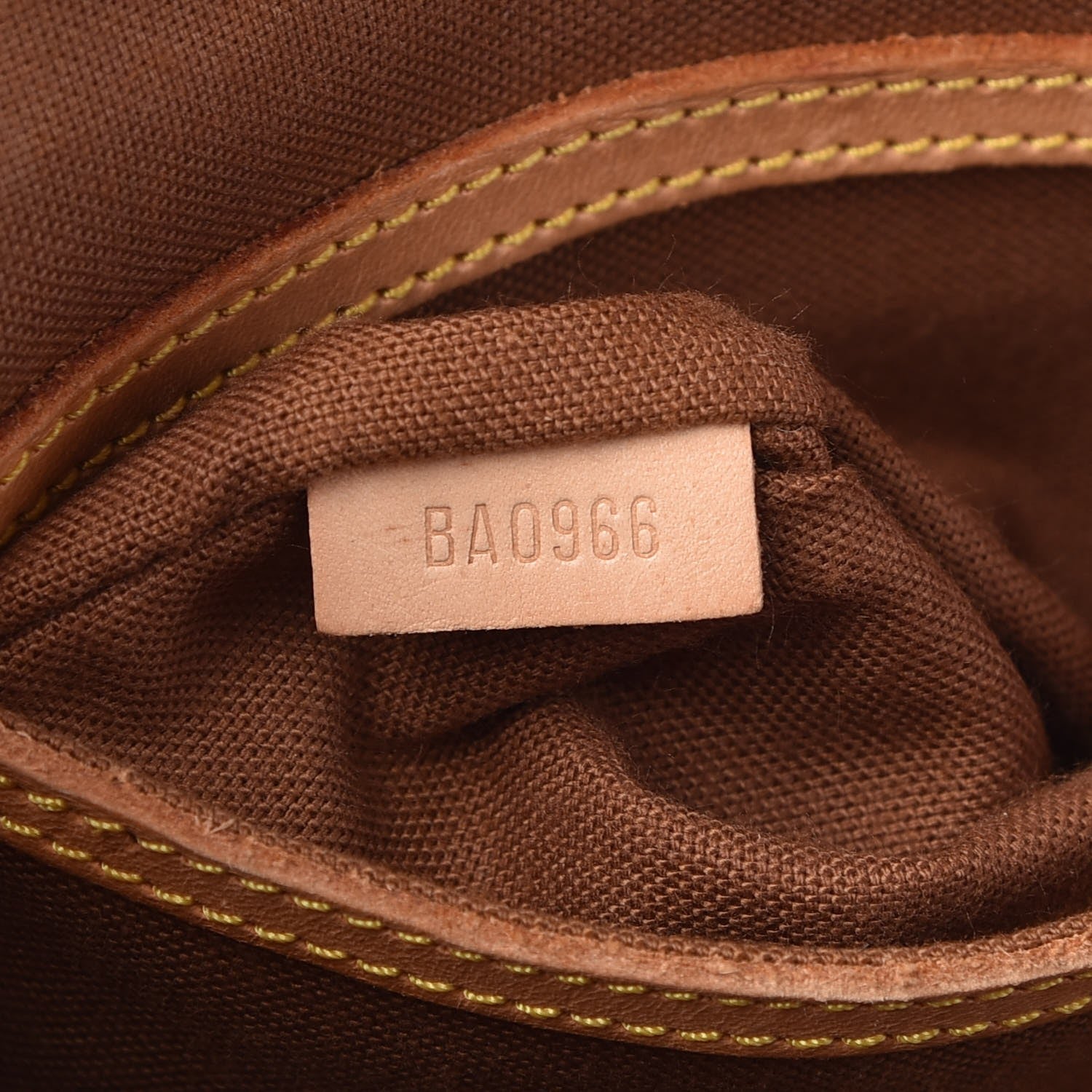 Louis Vuitton Monogram Alma PM 6 of 10
