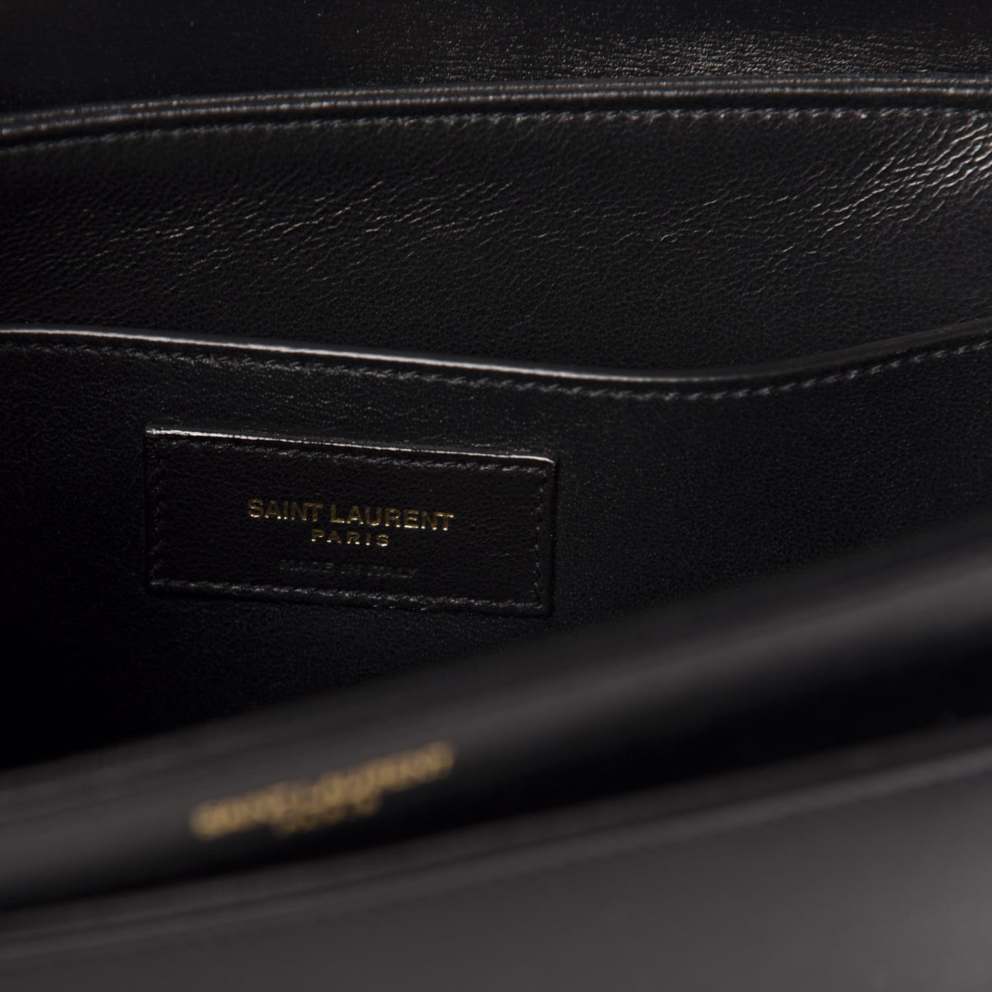 Calfskin Medium Le 61 Shoulder Bag Black