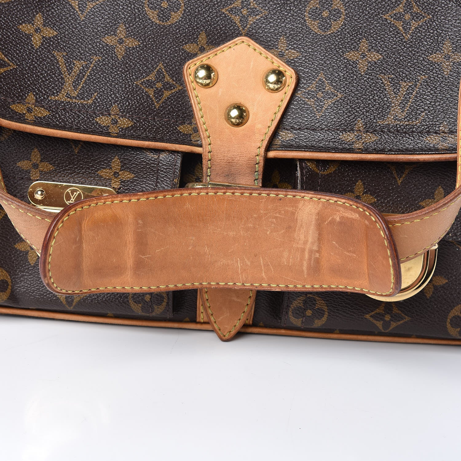Louis Vuitton Monogram Hudson PM 27 of 27