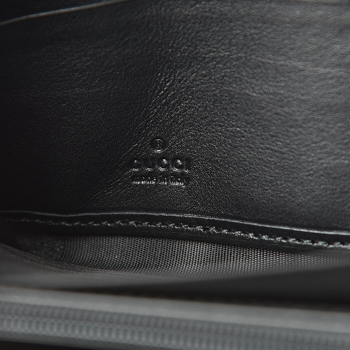 Calfskin Matelasse GG Marmont Zip Around Wallet Black White