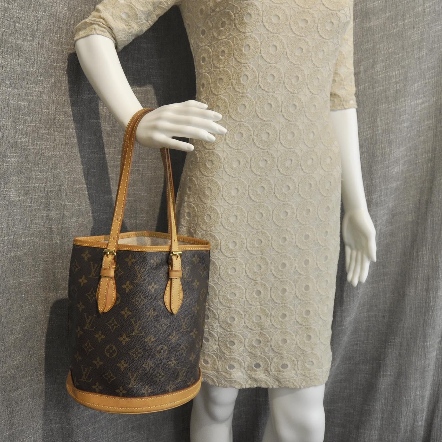 Louis Vuitton Monogram Petit Bucket 23 2 of 8