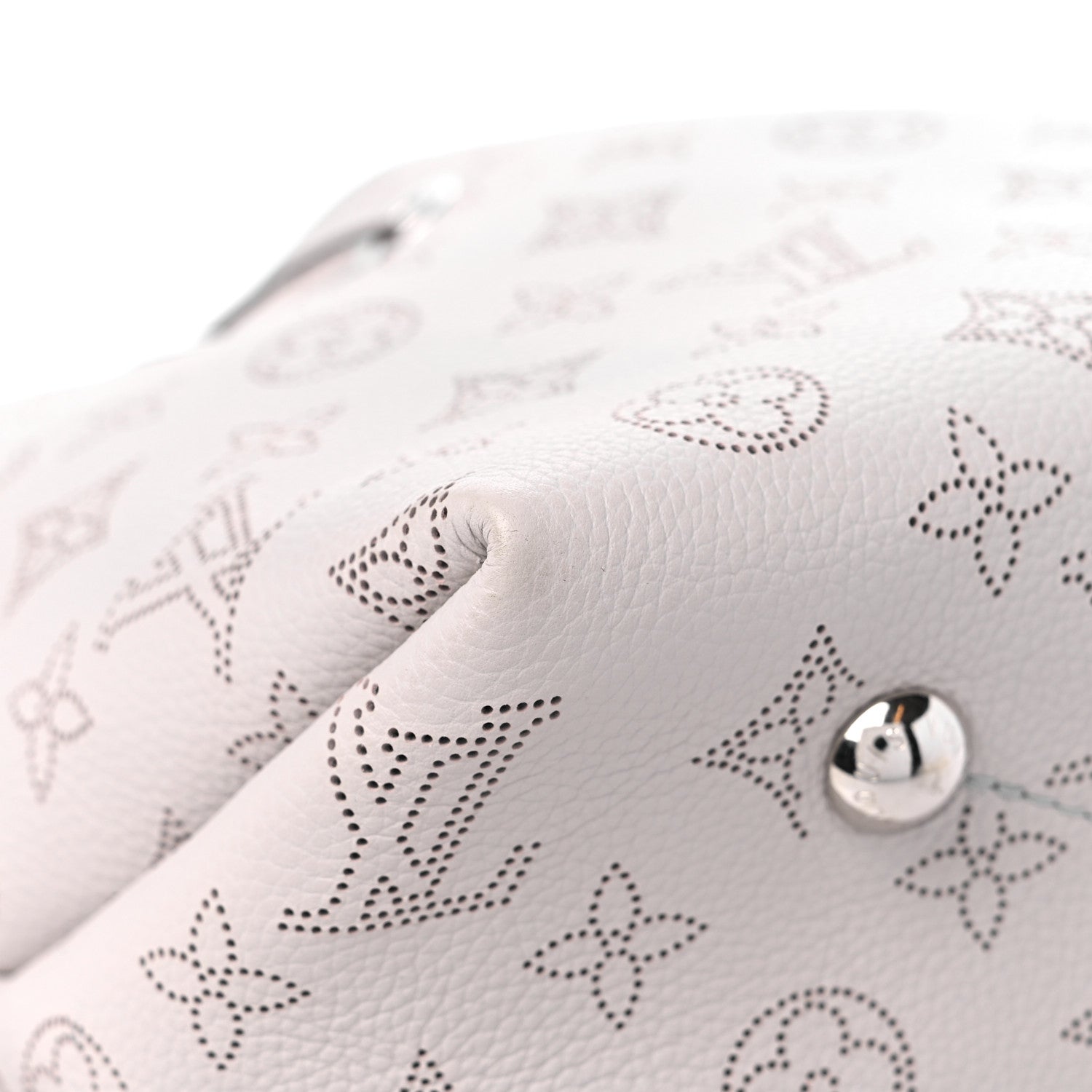 Louis Vuitton Mahina Bella Brume 9 of 13