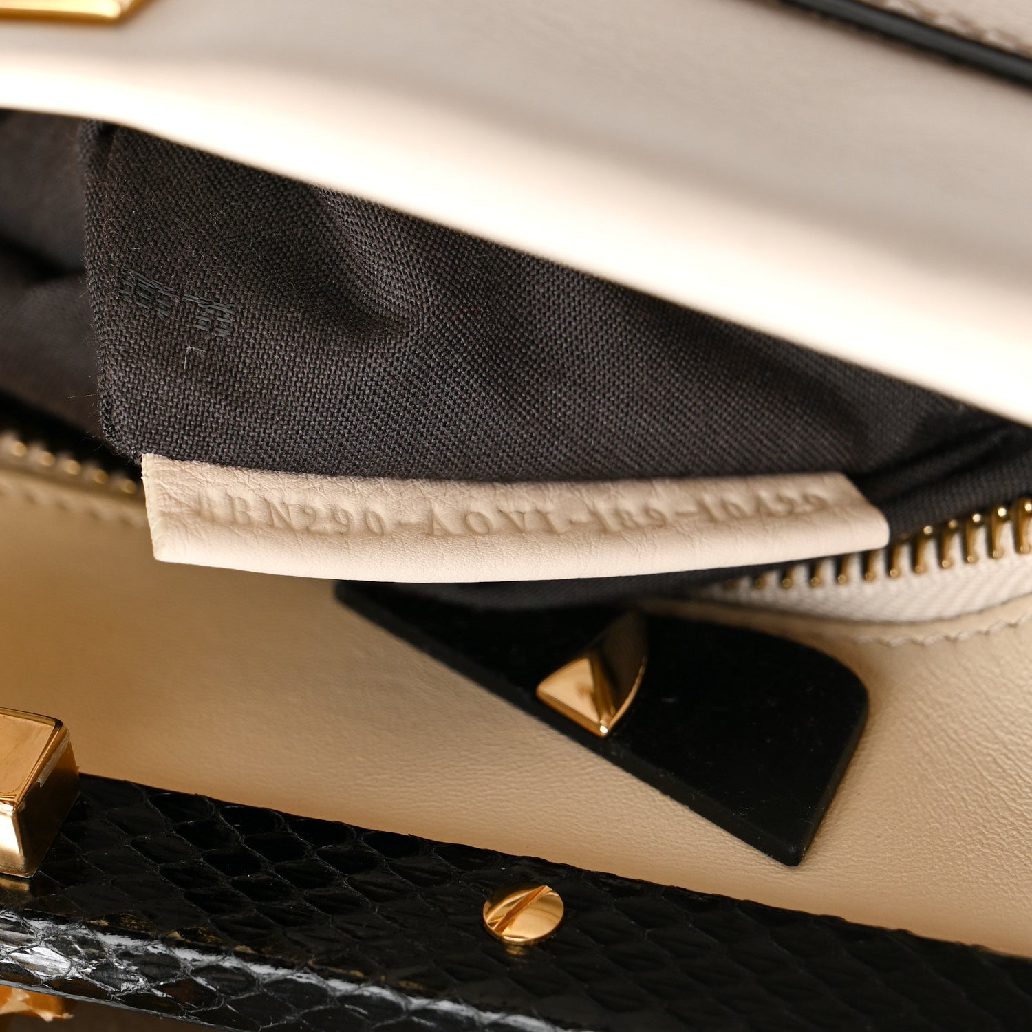 Fendi Vitello Seta Snakeskin Monster Eyes Medium Peekaboo Iconic Satchel  Amido Sand Black 20 of 57