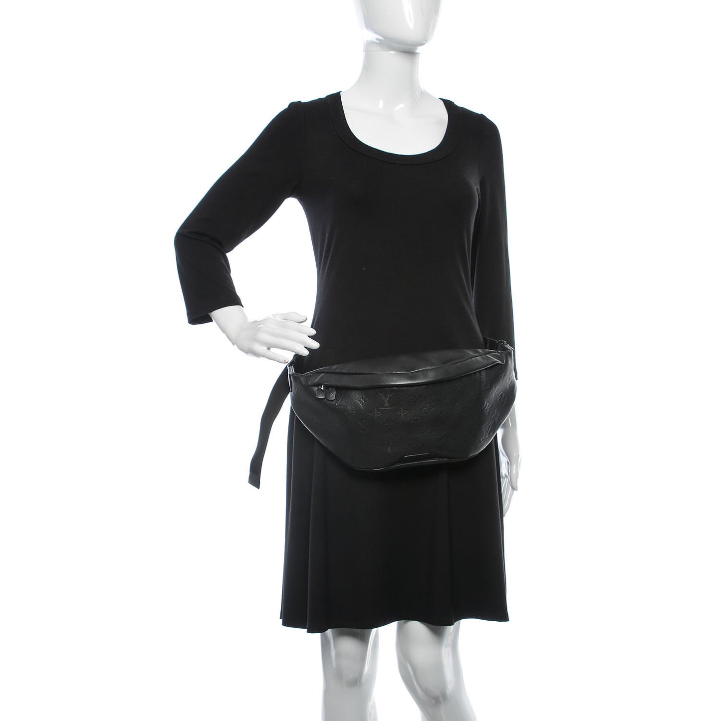 Calfskin Monogram Shadow Discovery Bumbag Black