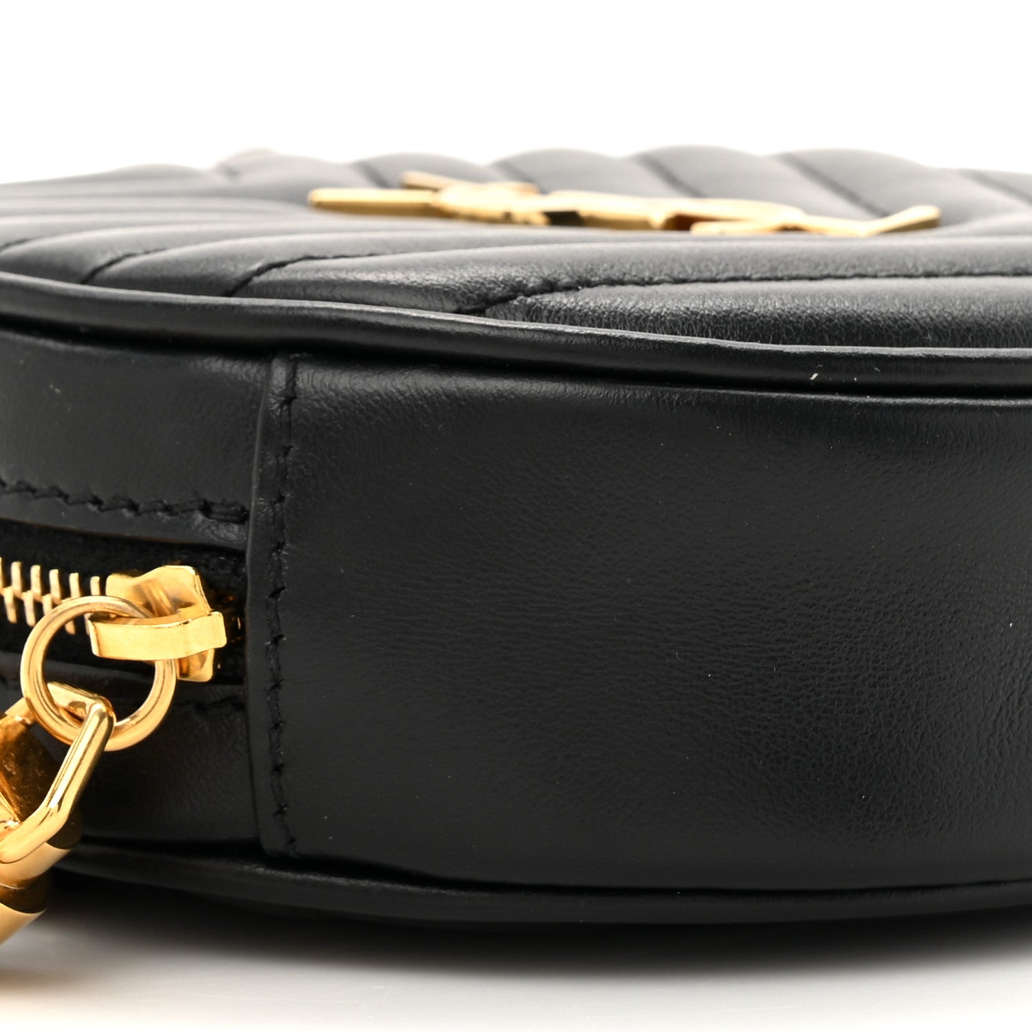 Saint Laurent Calfskin Matelasse Chevron Quilted Baby Round Vinyle Belt Bag Black 10 of 10