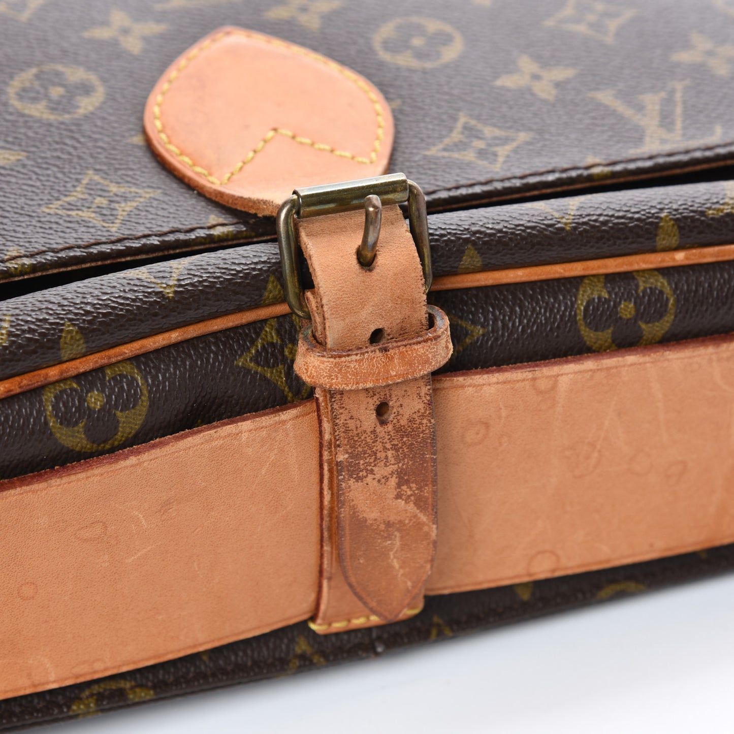 Monogram Cartouchiere 26
