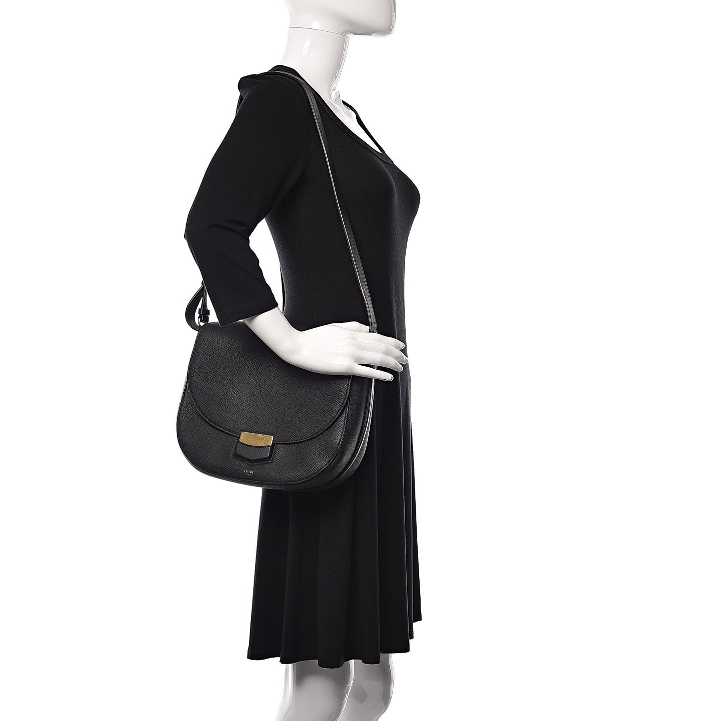 Grained Calfskin Medium Trotteur Black